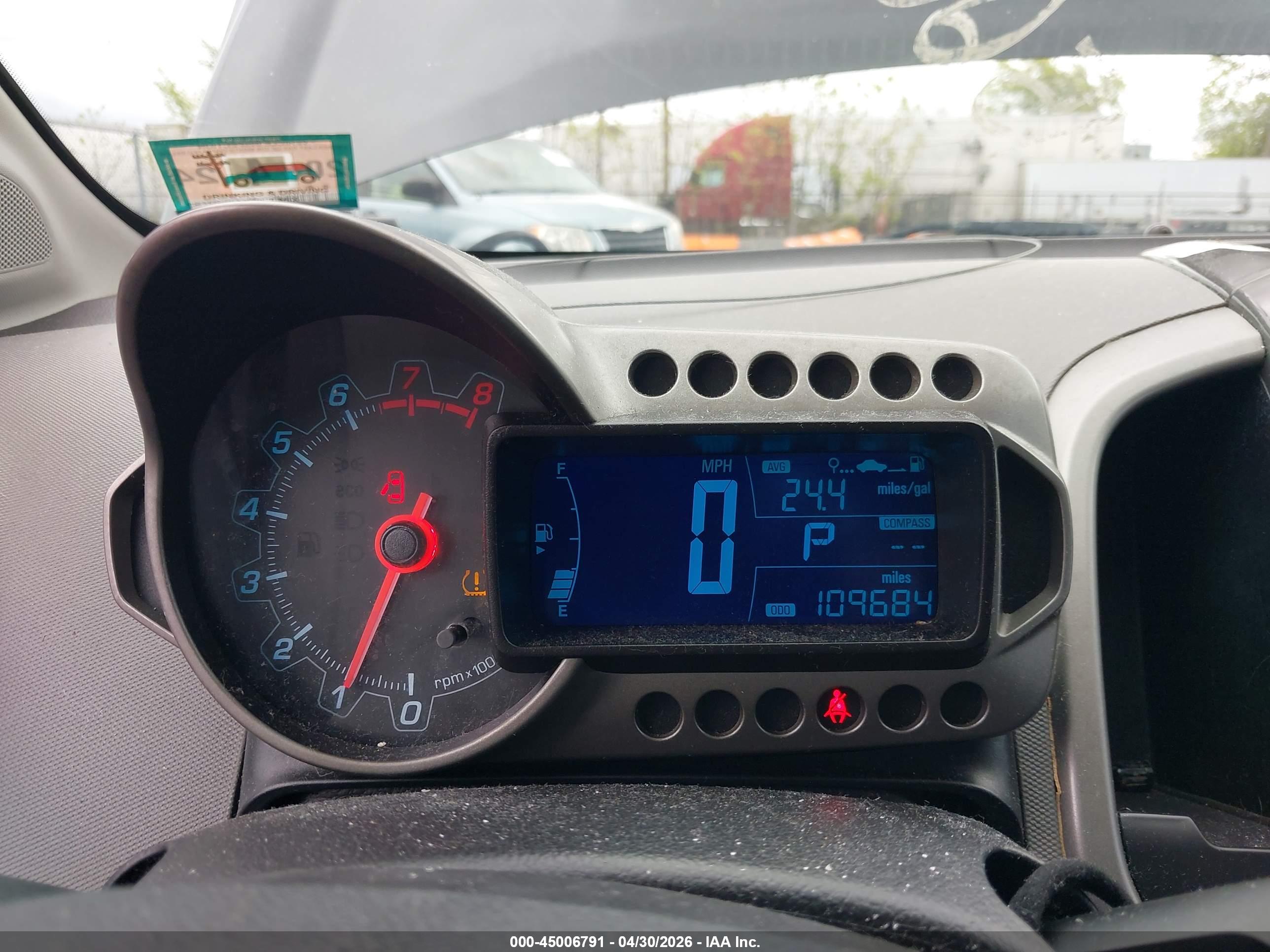 CHEVROLET SONIC image 7
