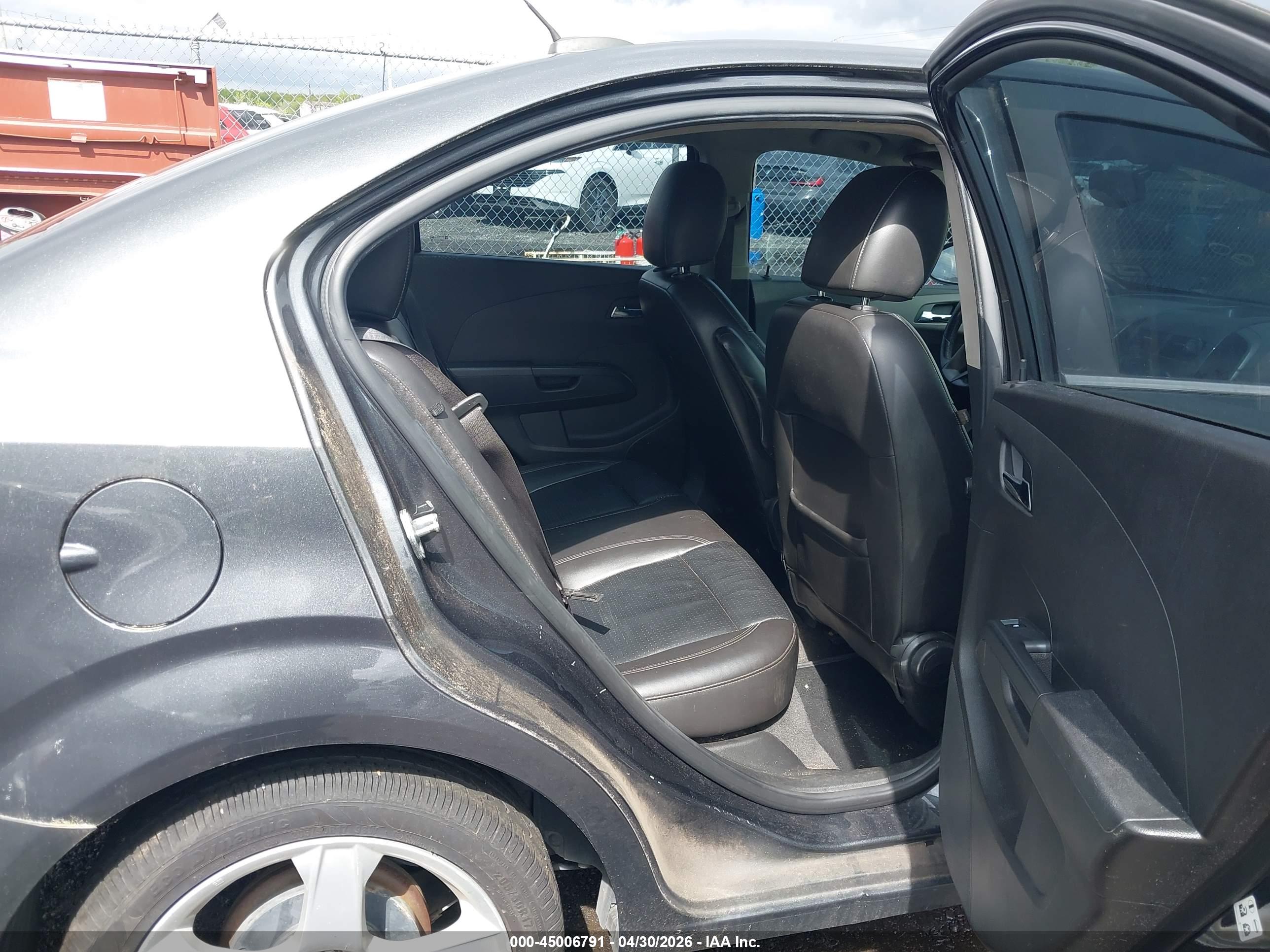 CHEVROLET SONIC image 8