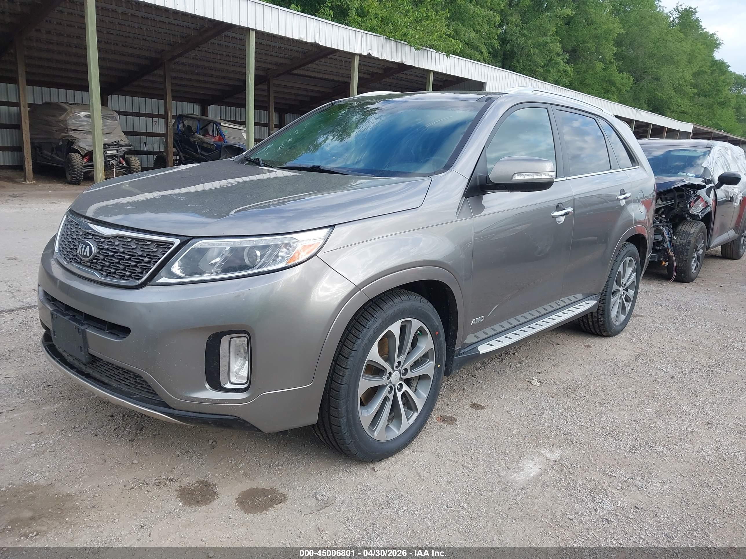 KIA SORENTO image 2