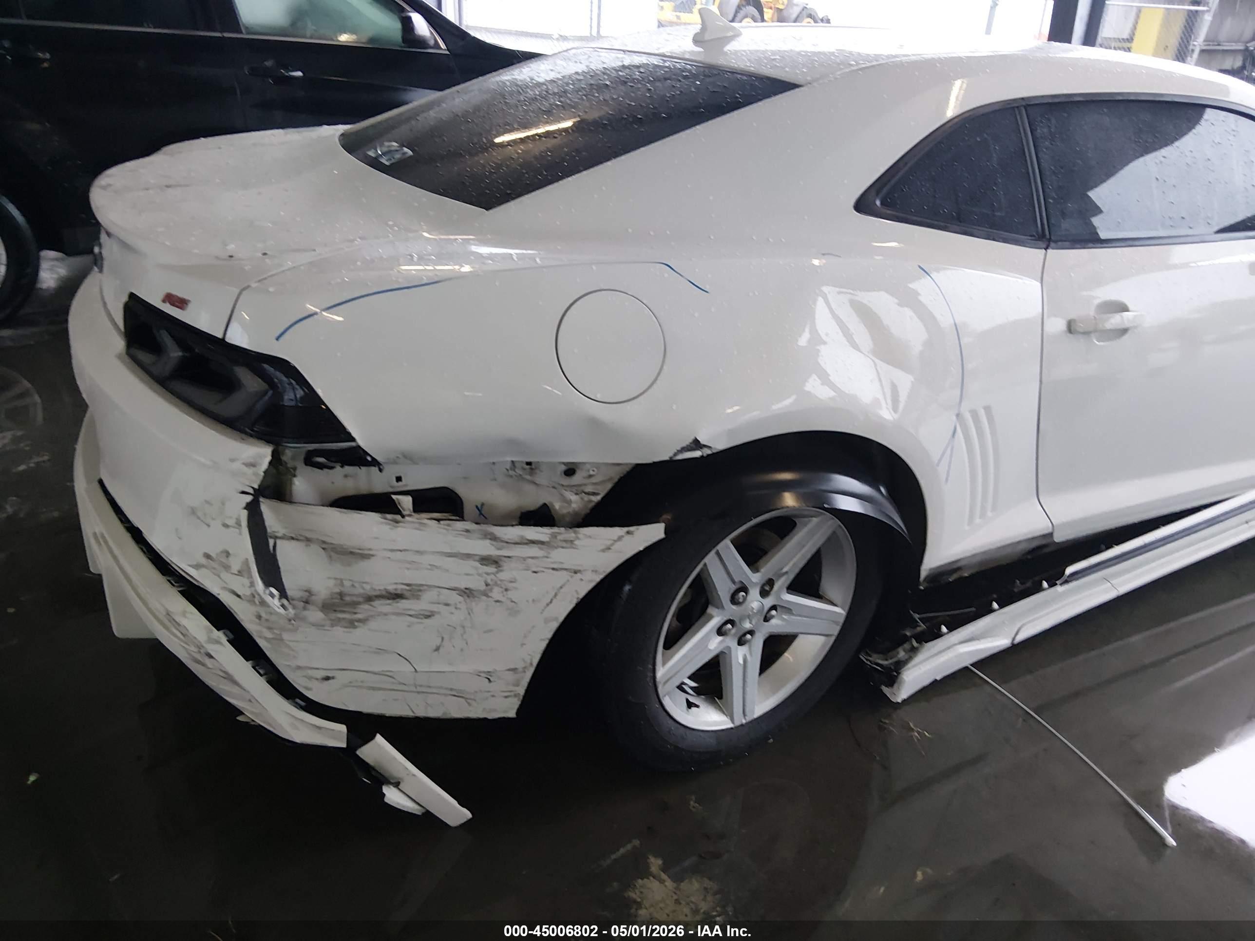 CHEVROLET CAMARO image 6