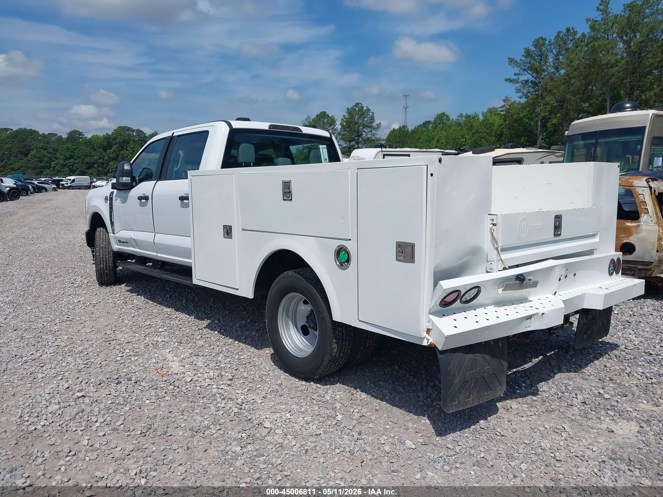 FORD F-350 image 3