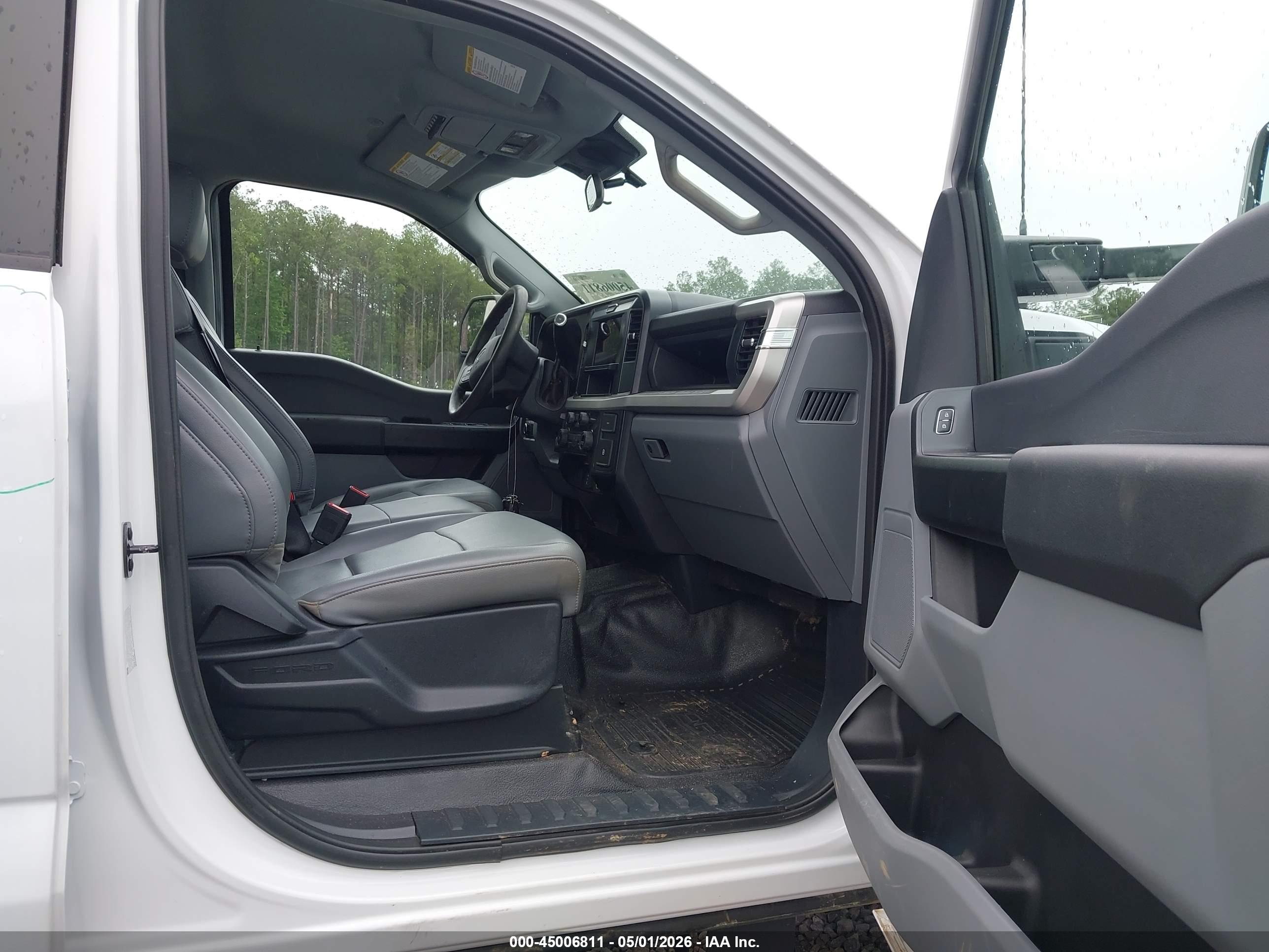 FORD F-350 image 7