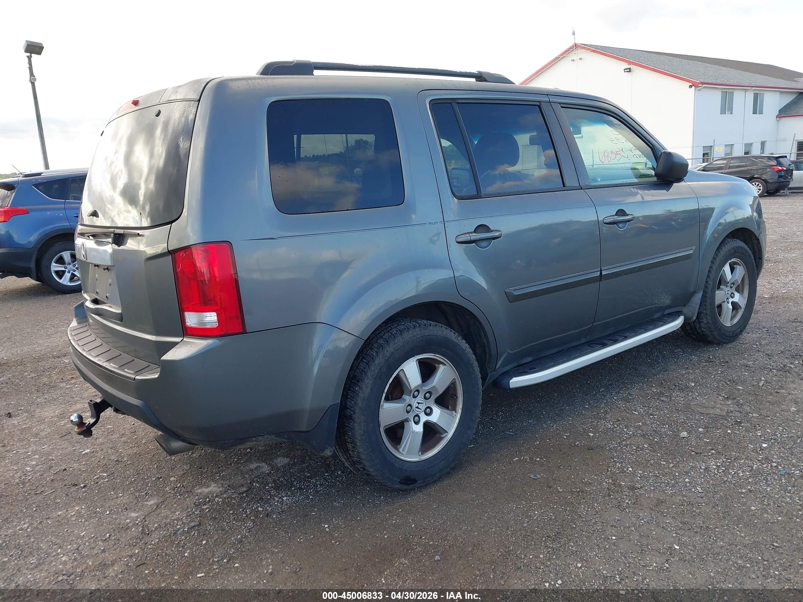 HONDA PILOT image 4