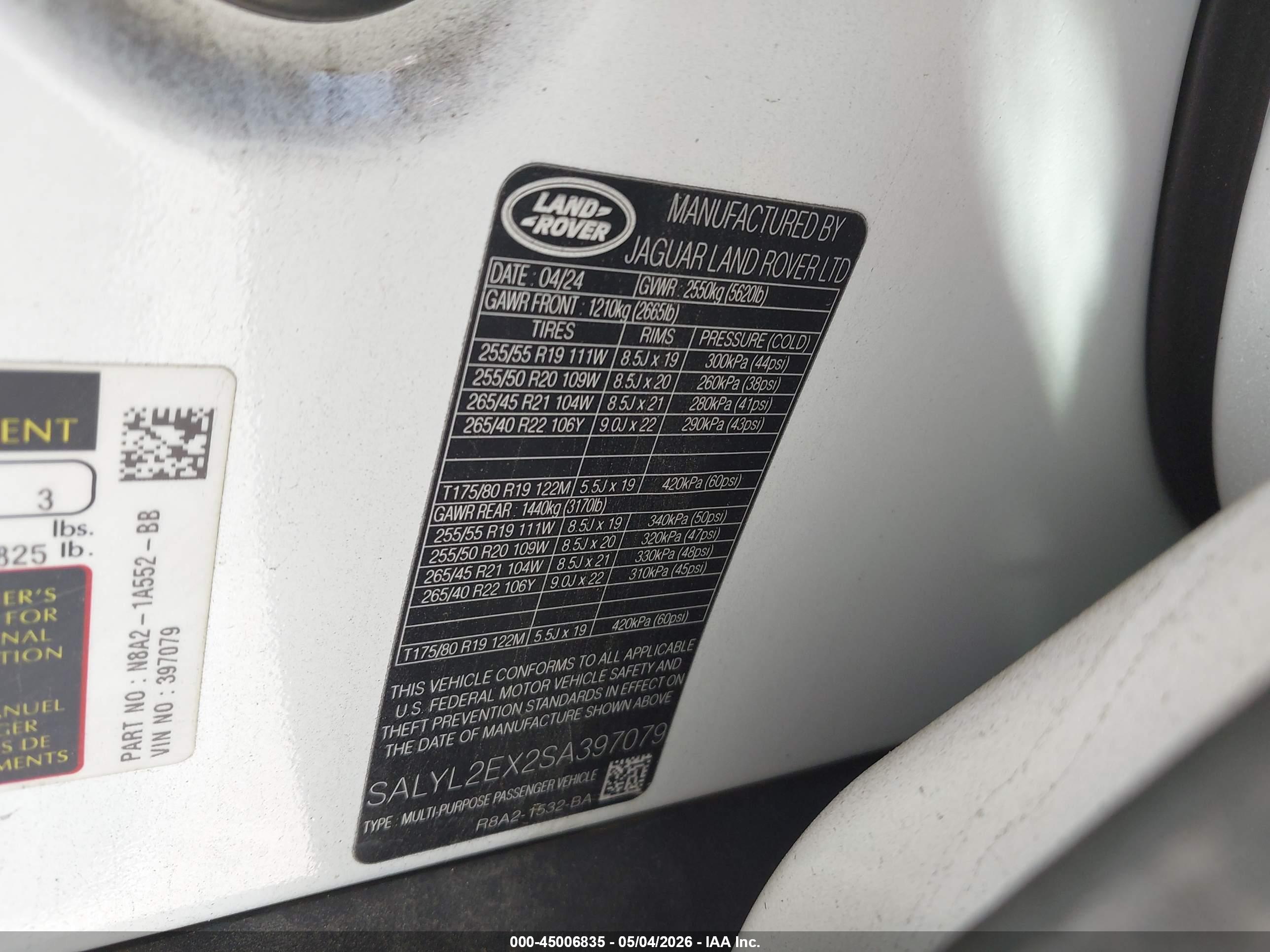 LAND ROVER image 9