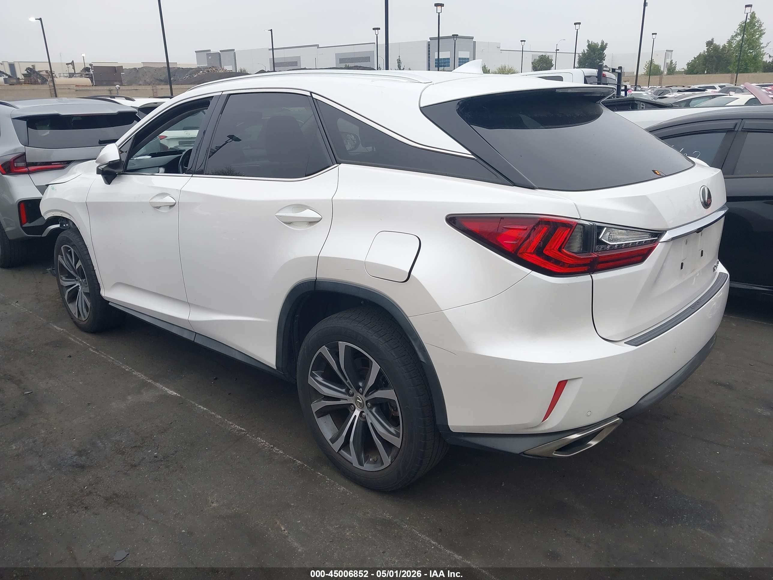 LEXUS RX image 3