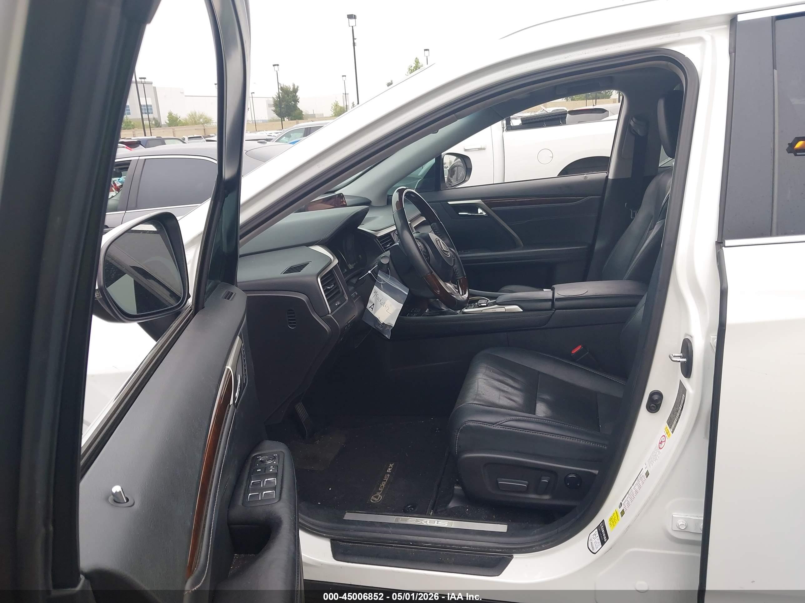 LEXUS RX image 5