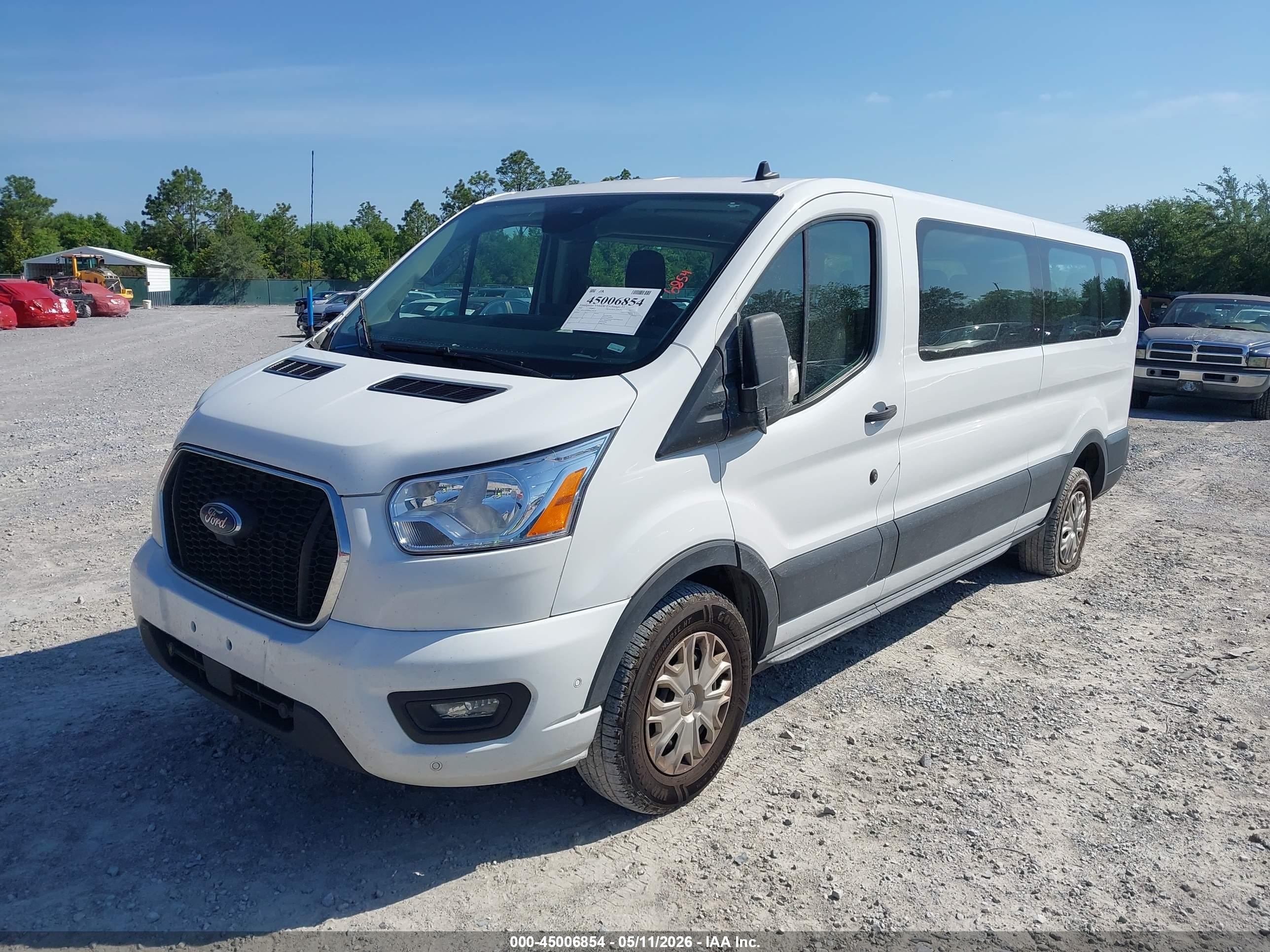 FORD TRANSIT-350 image 2