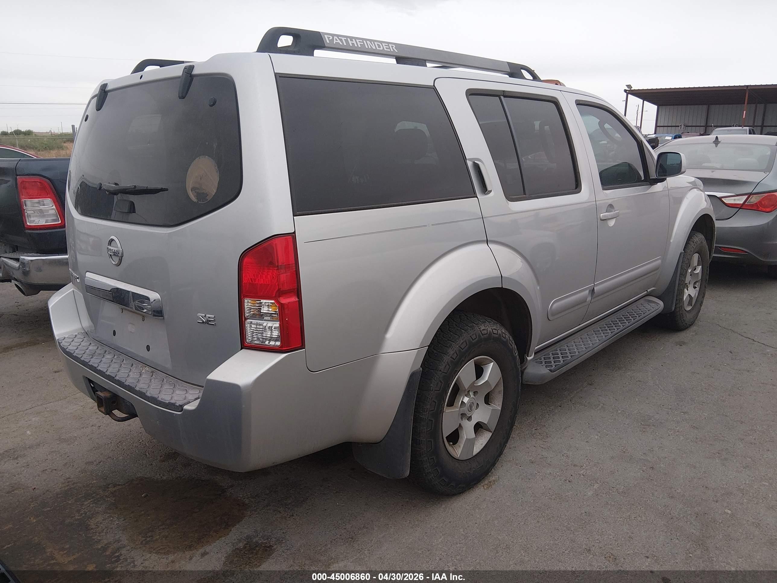 NISSAN PATHFINDER image 4