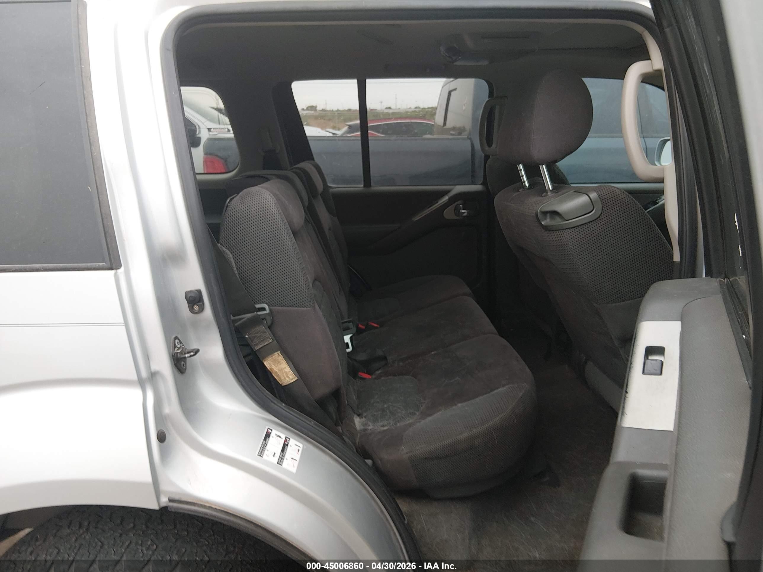 NISSAN PATHFINDER image 8