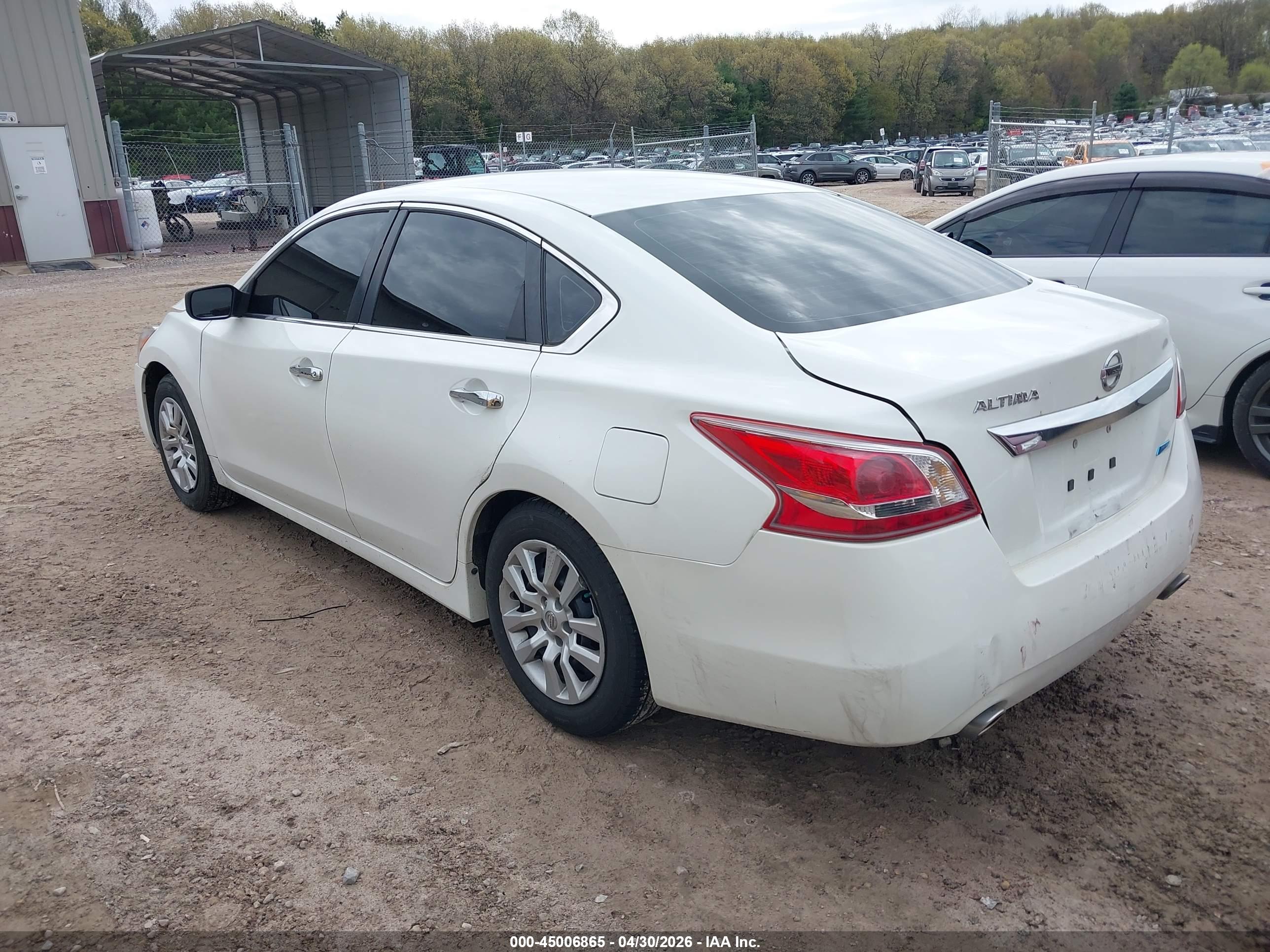 NISSAN ALTIMA image 3