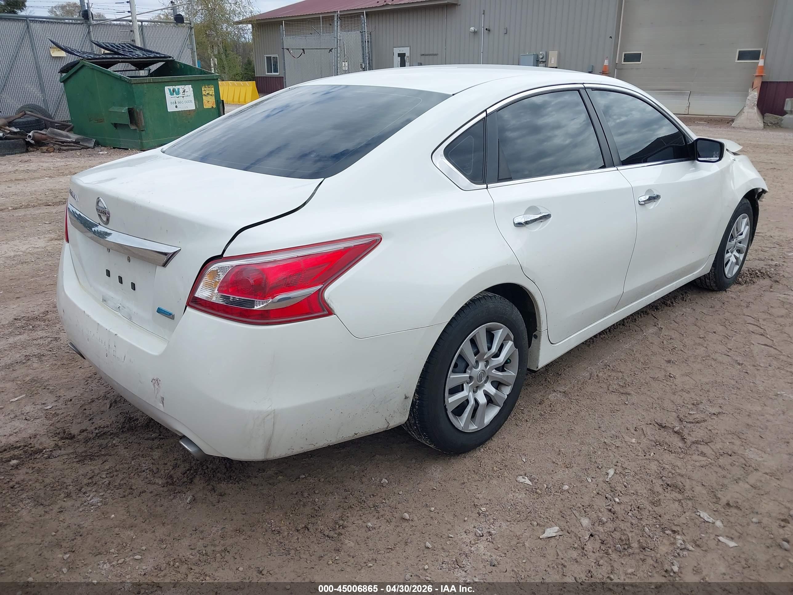 NISSAN ALTIMA image 4