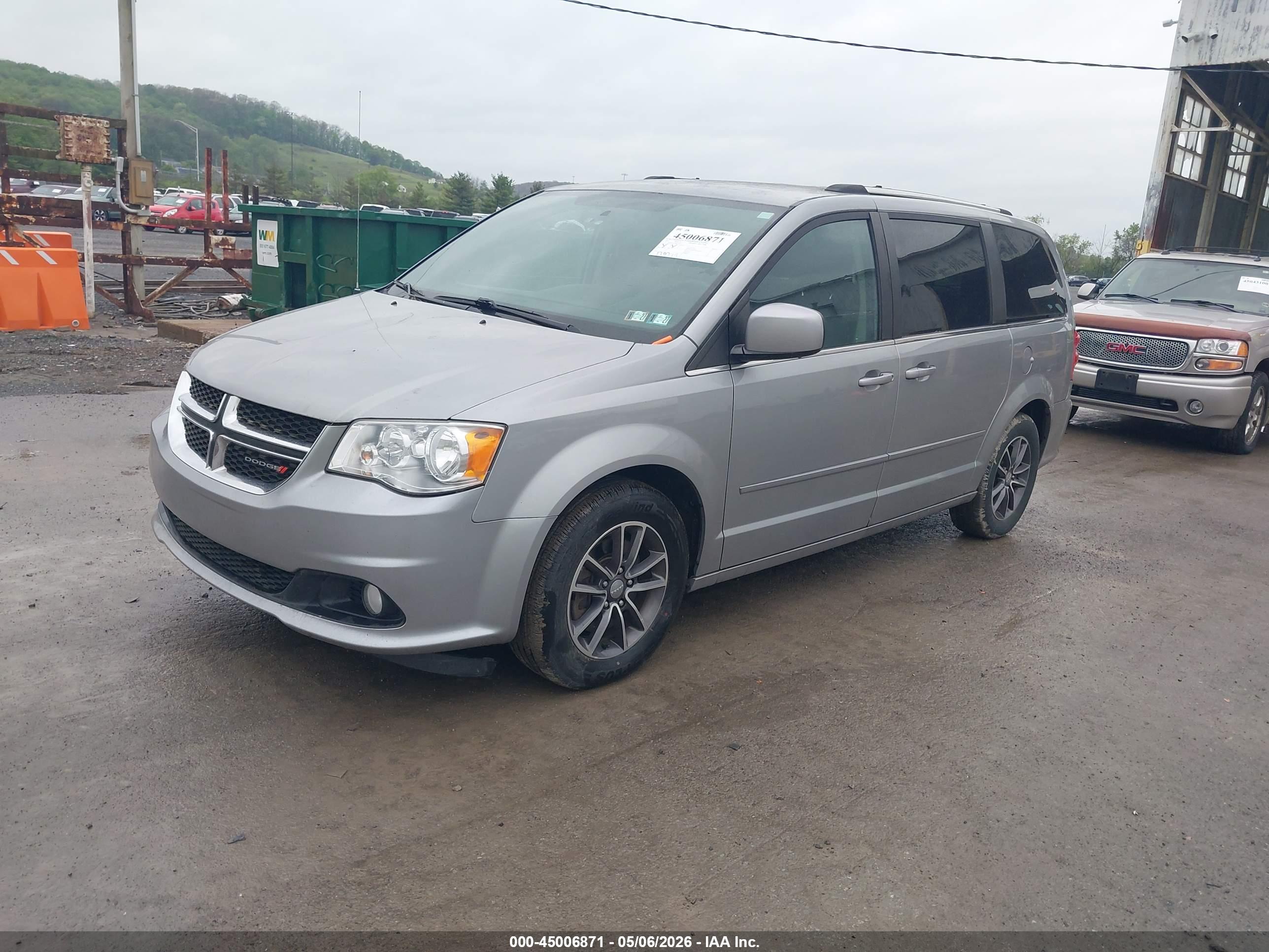 DODGE GRAND image 2