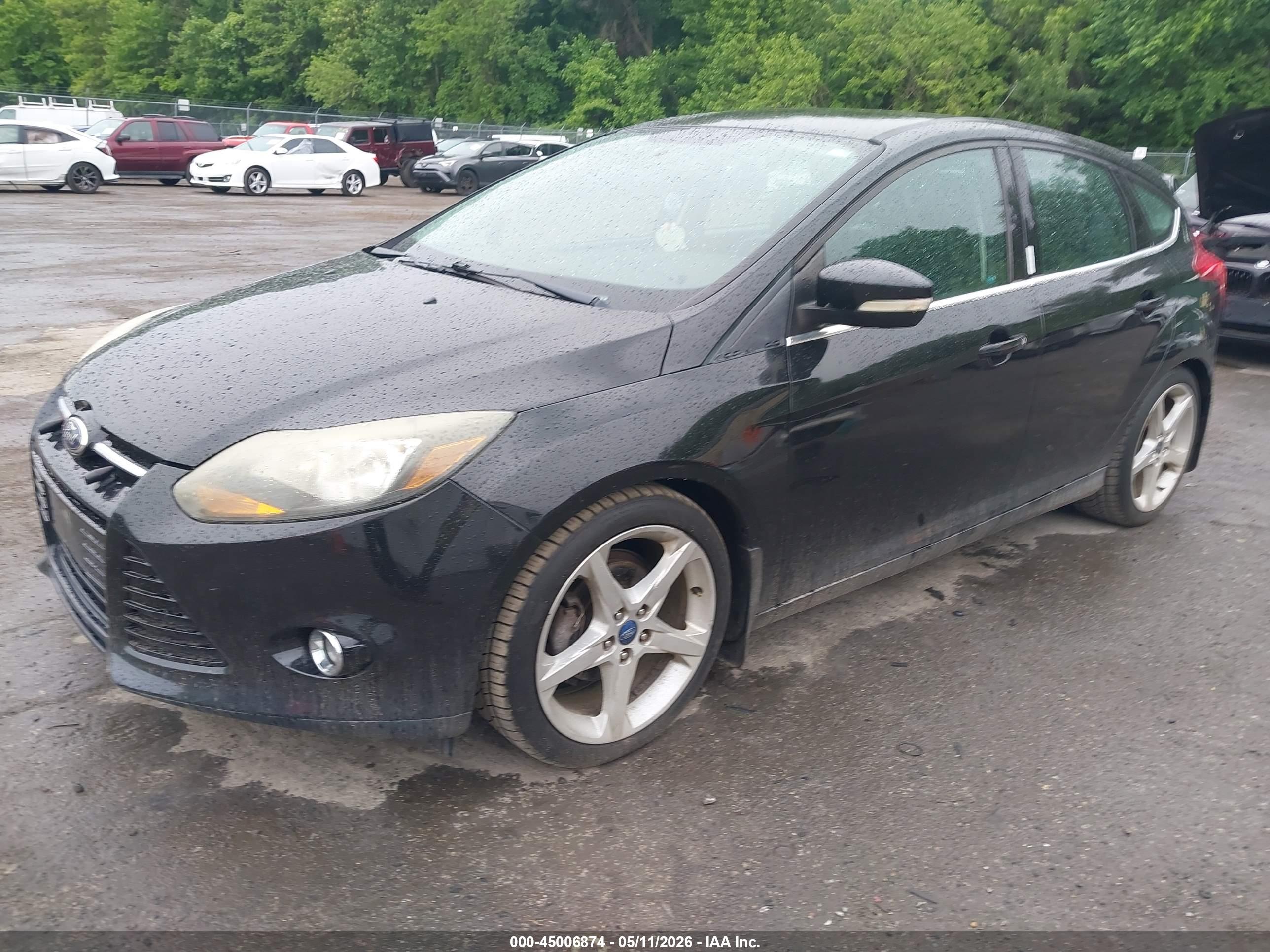 FORD FOCUS image 2