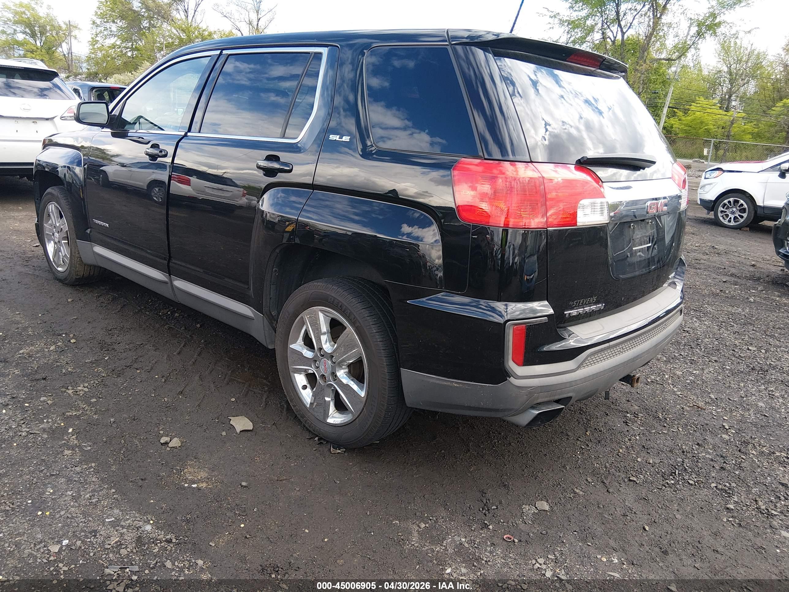 GMC TERRAIN image 3