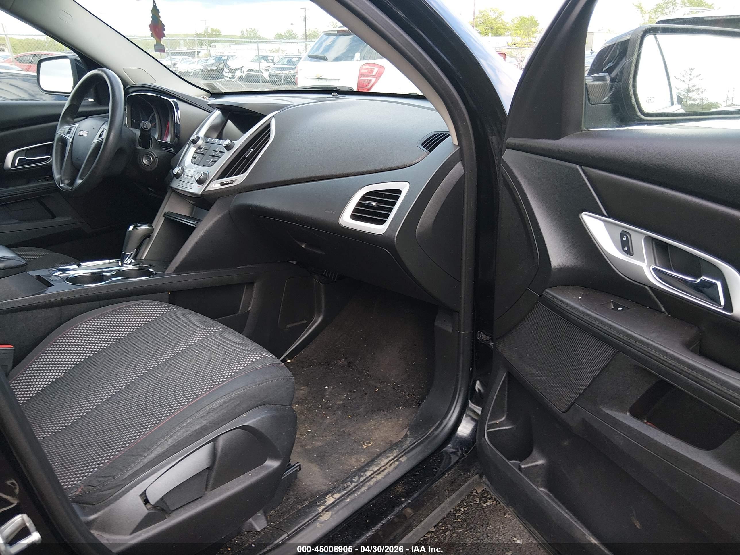 GMC TERRAIN image 5