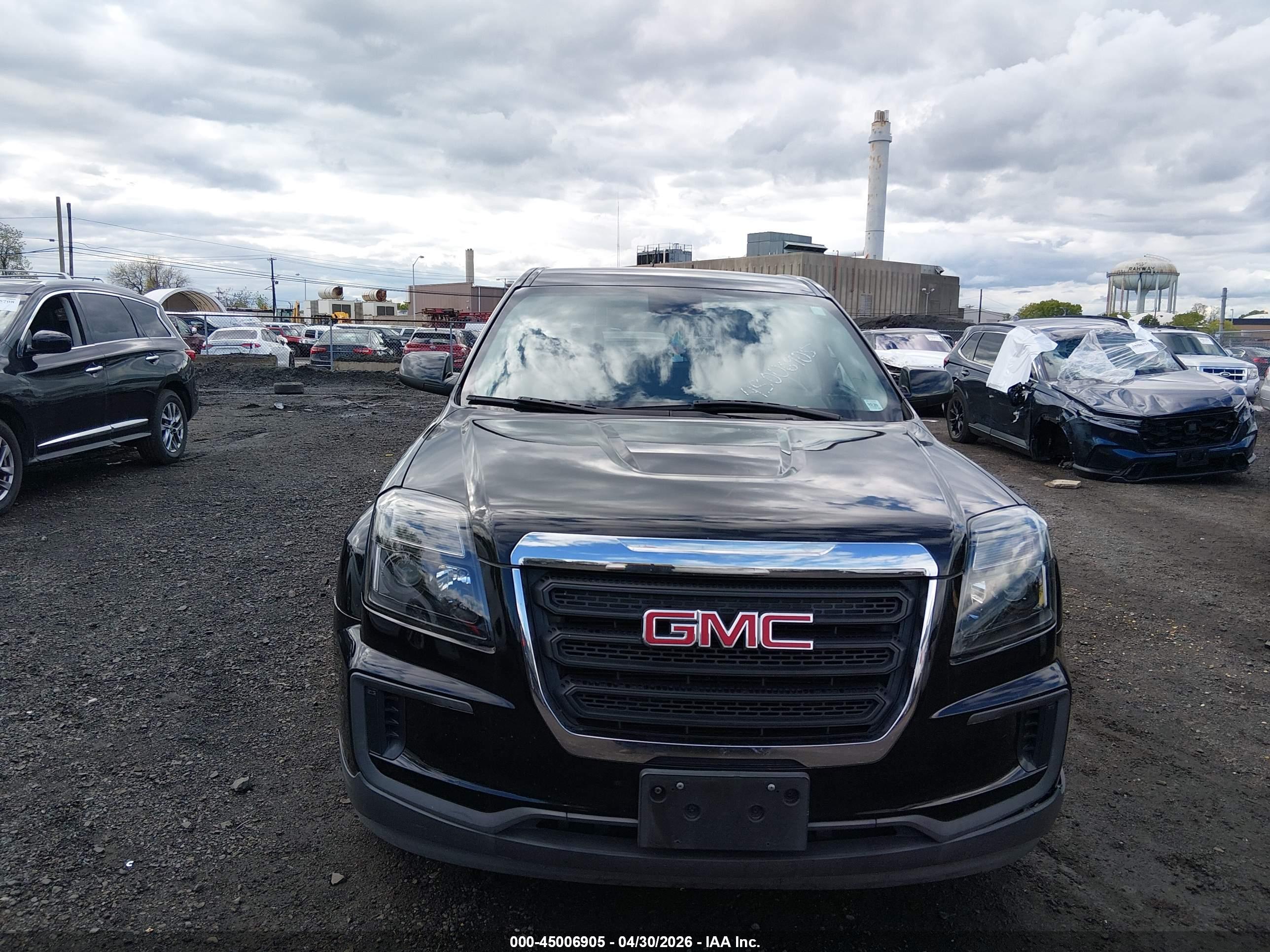 GMC TERRAIN image 6