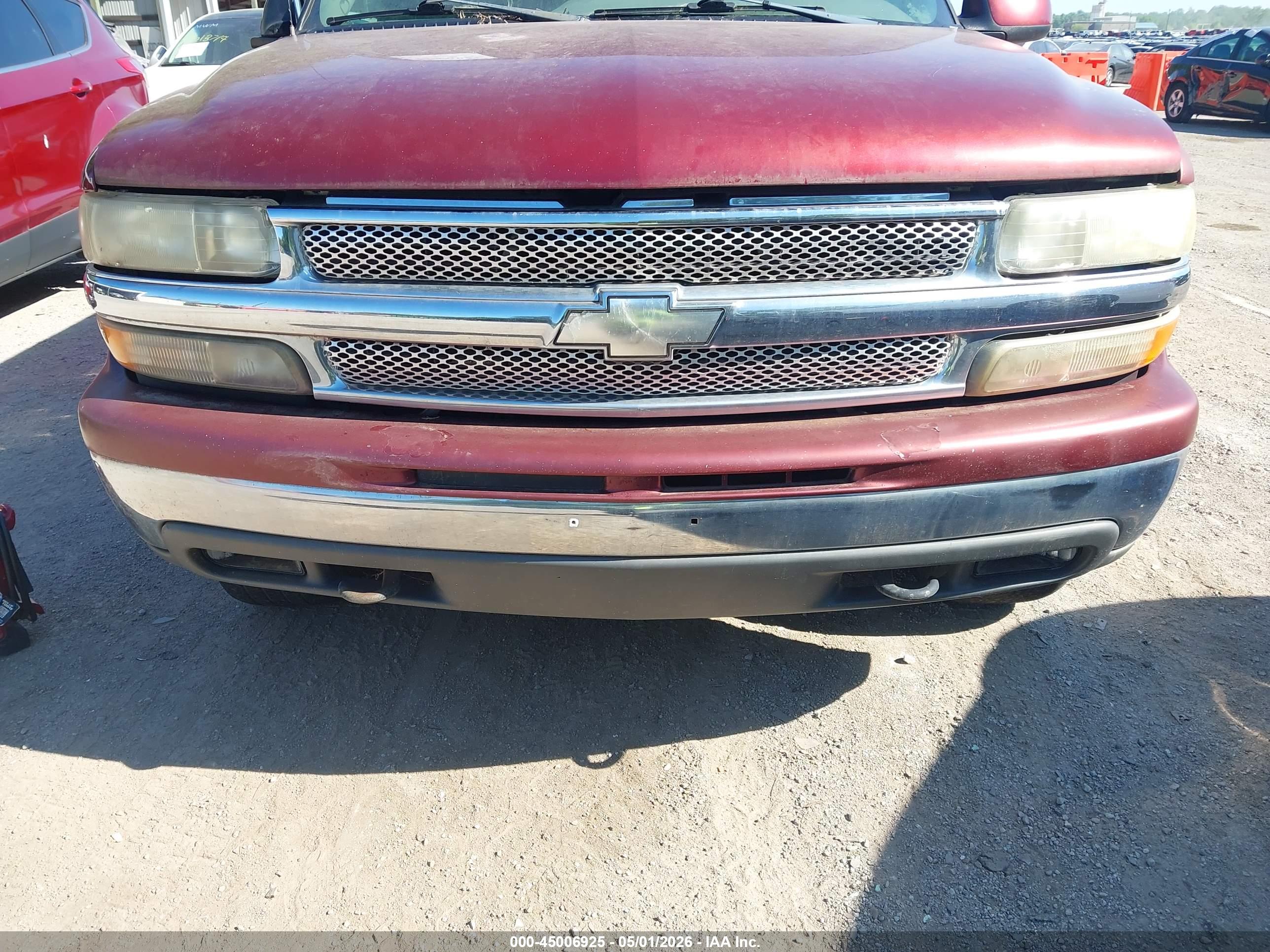 CHEVROLET TAHOE image 6