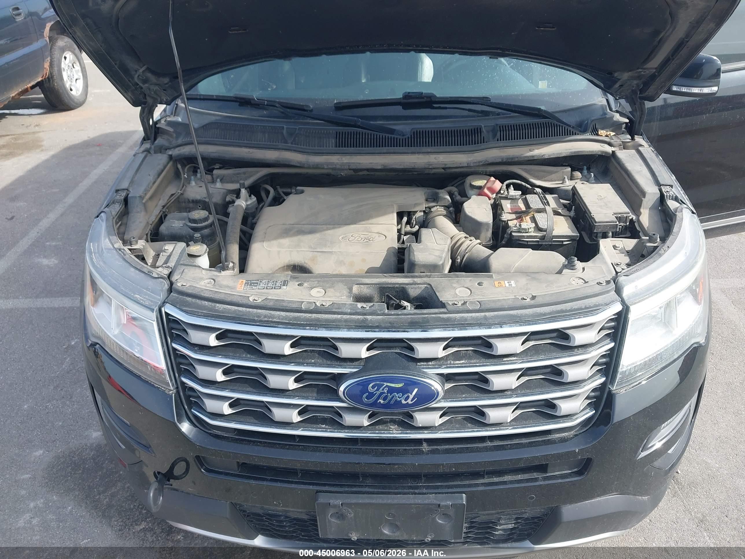 FORD EXPLORER image 10