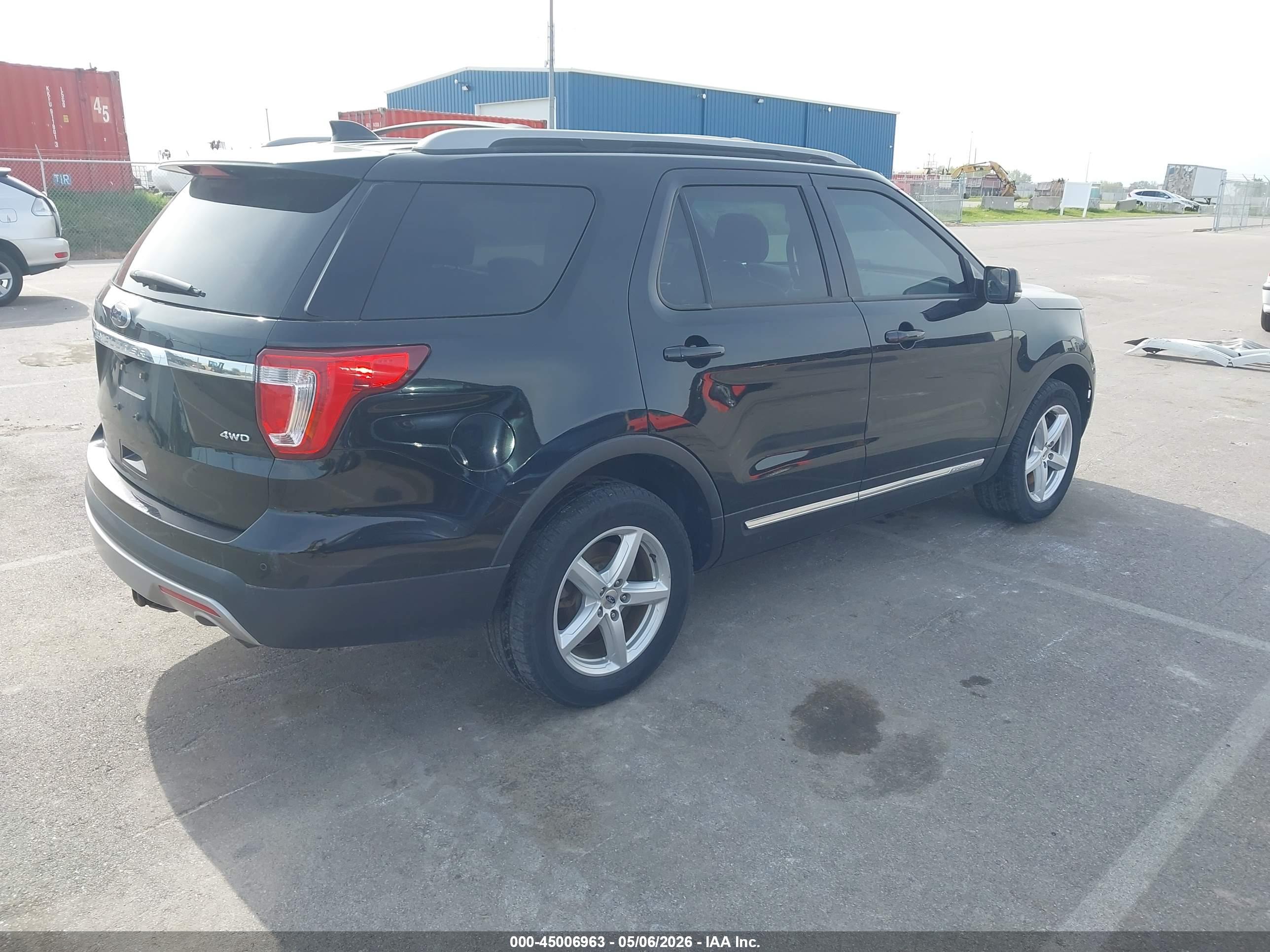 FORD EXPLORER image 4