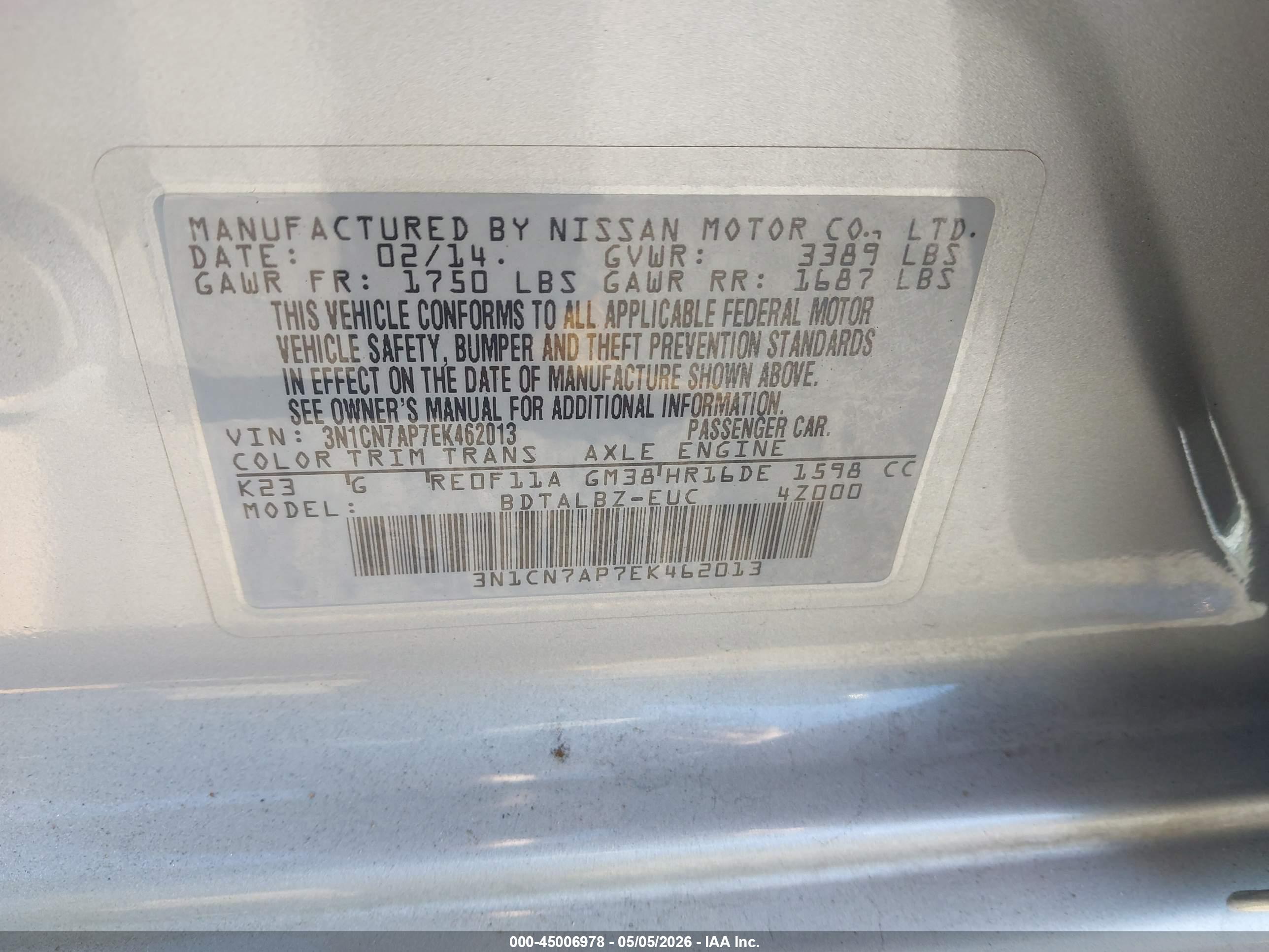 NISSAN VERSA image 9