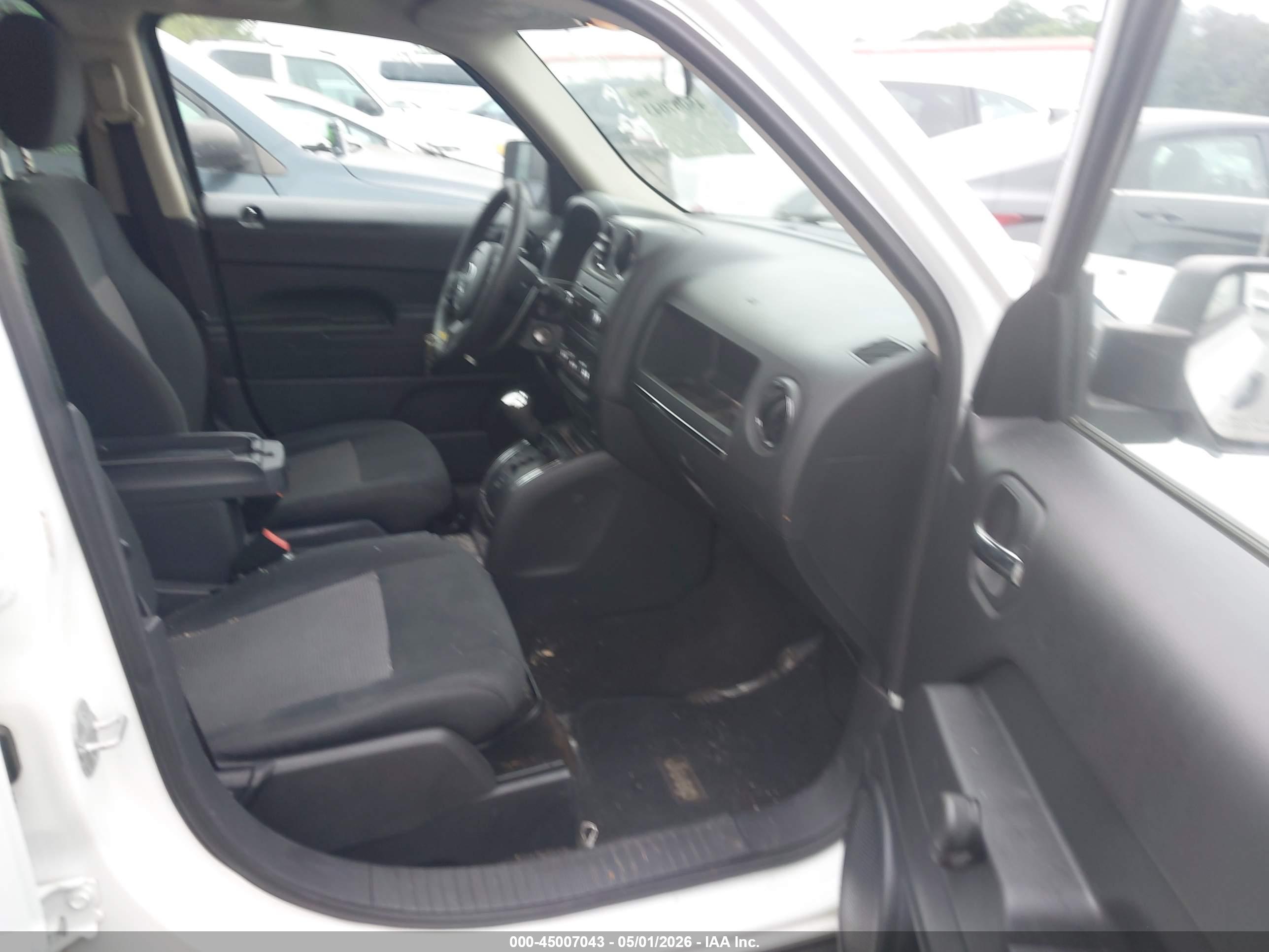 JEEP PATRIOT image 5