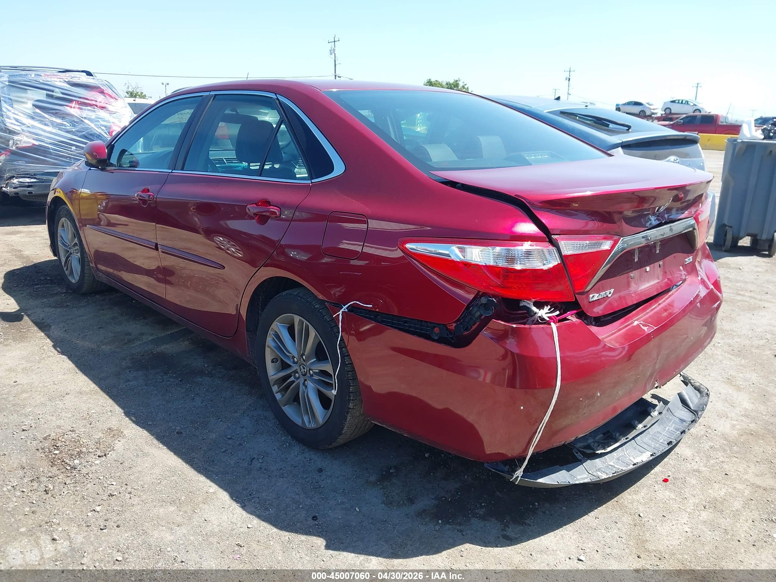 TOYOTA CAMRY image 3