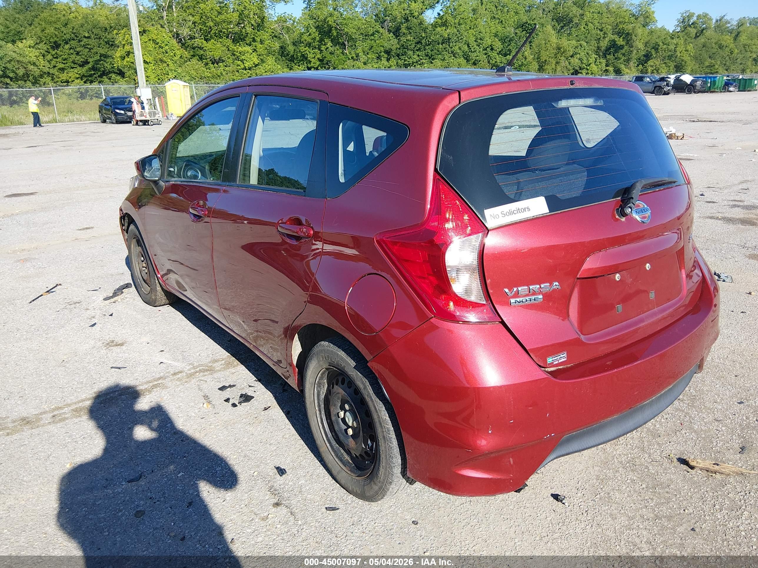 NISSAN VERSA image 3