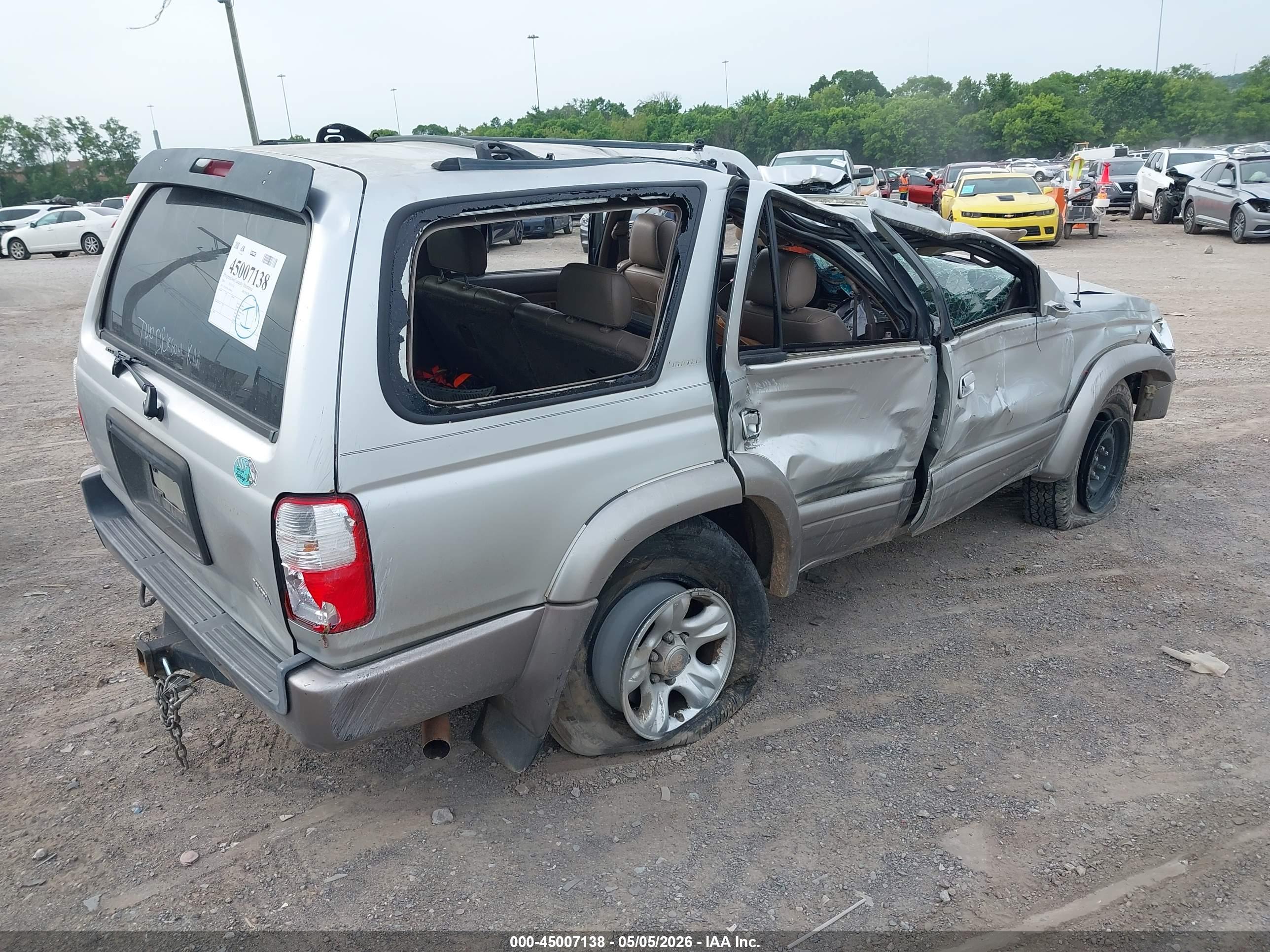 TOYOTA 4RUNNER image 4