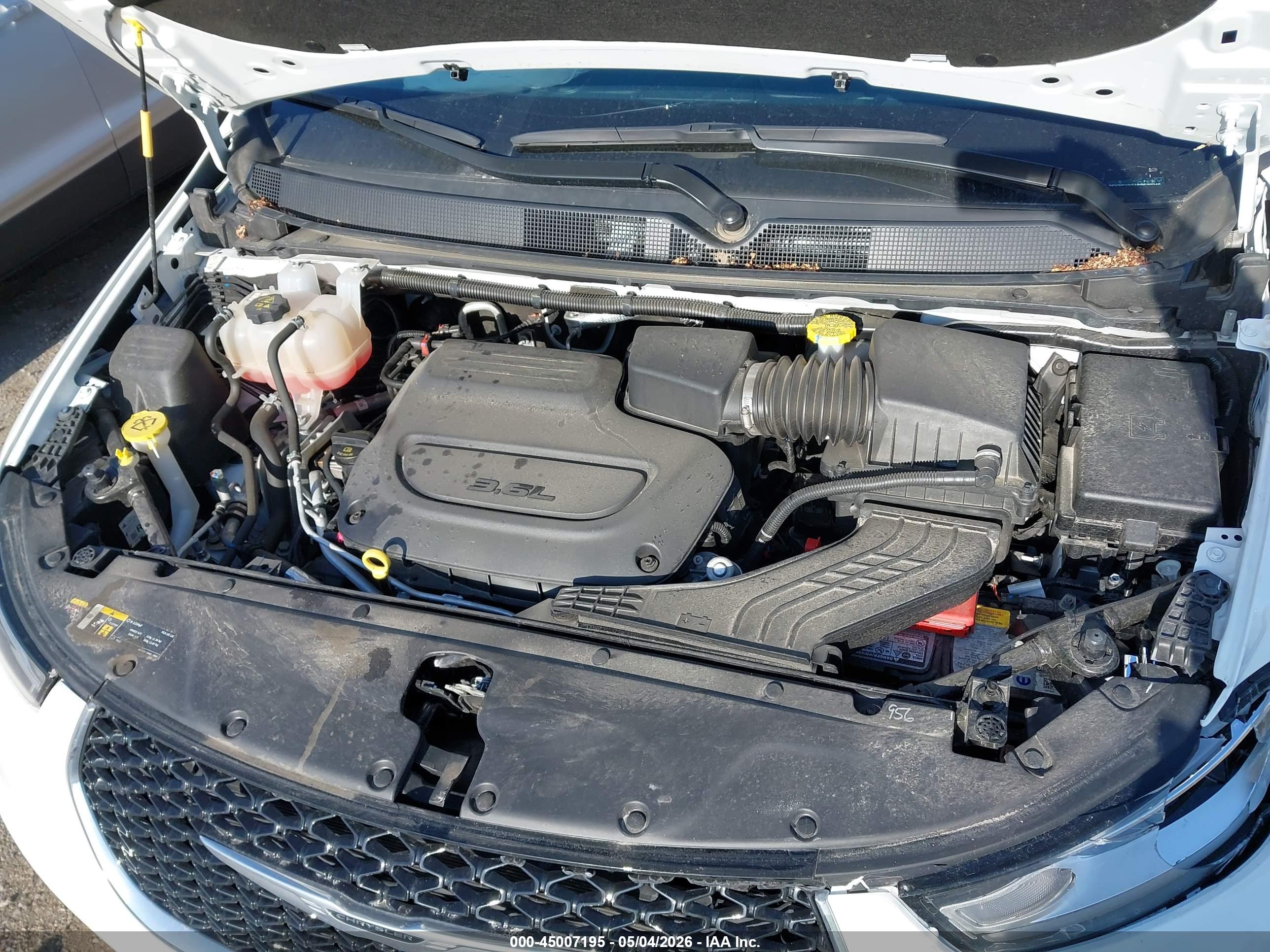 CHRYSLER PACIFICA image 10