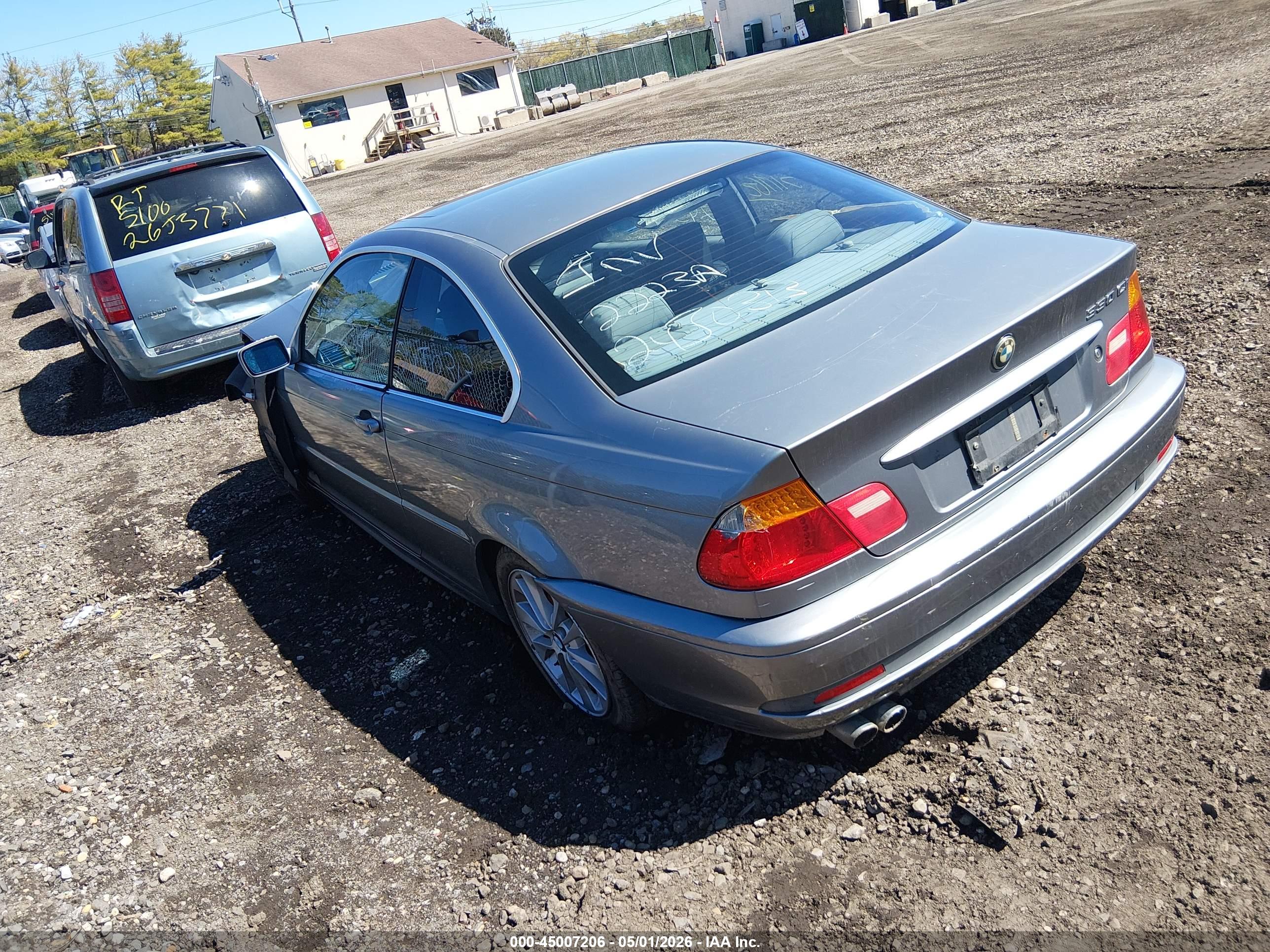 BMW 330CI image 3
