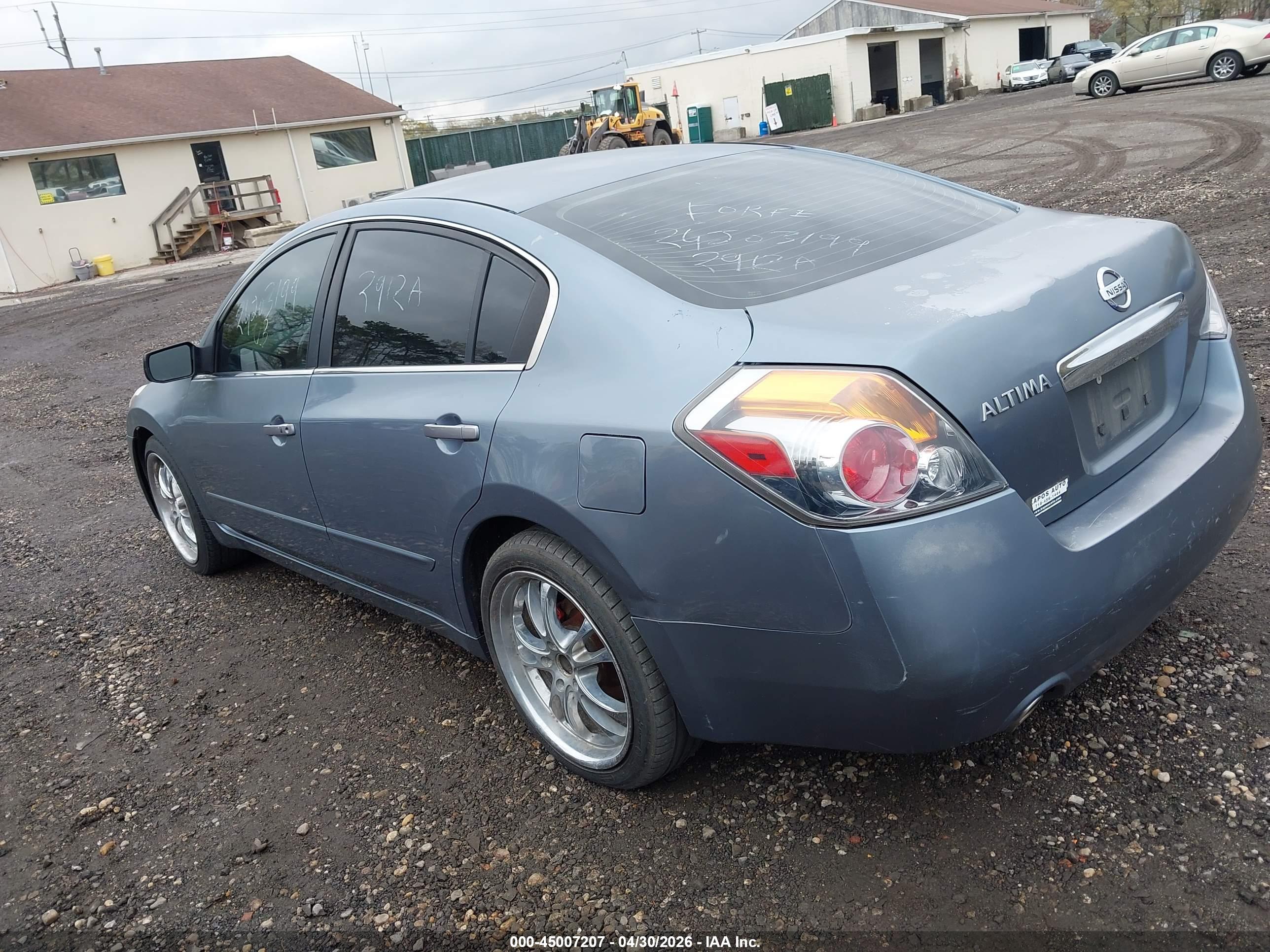 NISSAN ALTIMA image 3