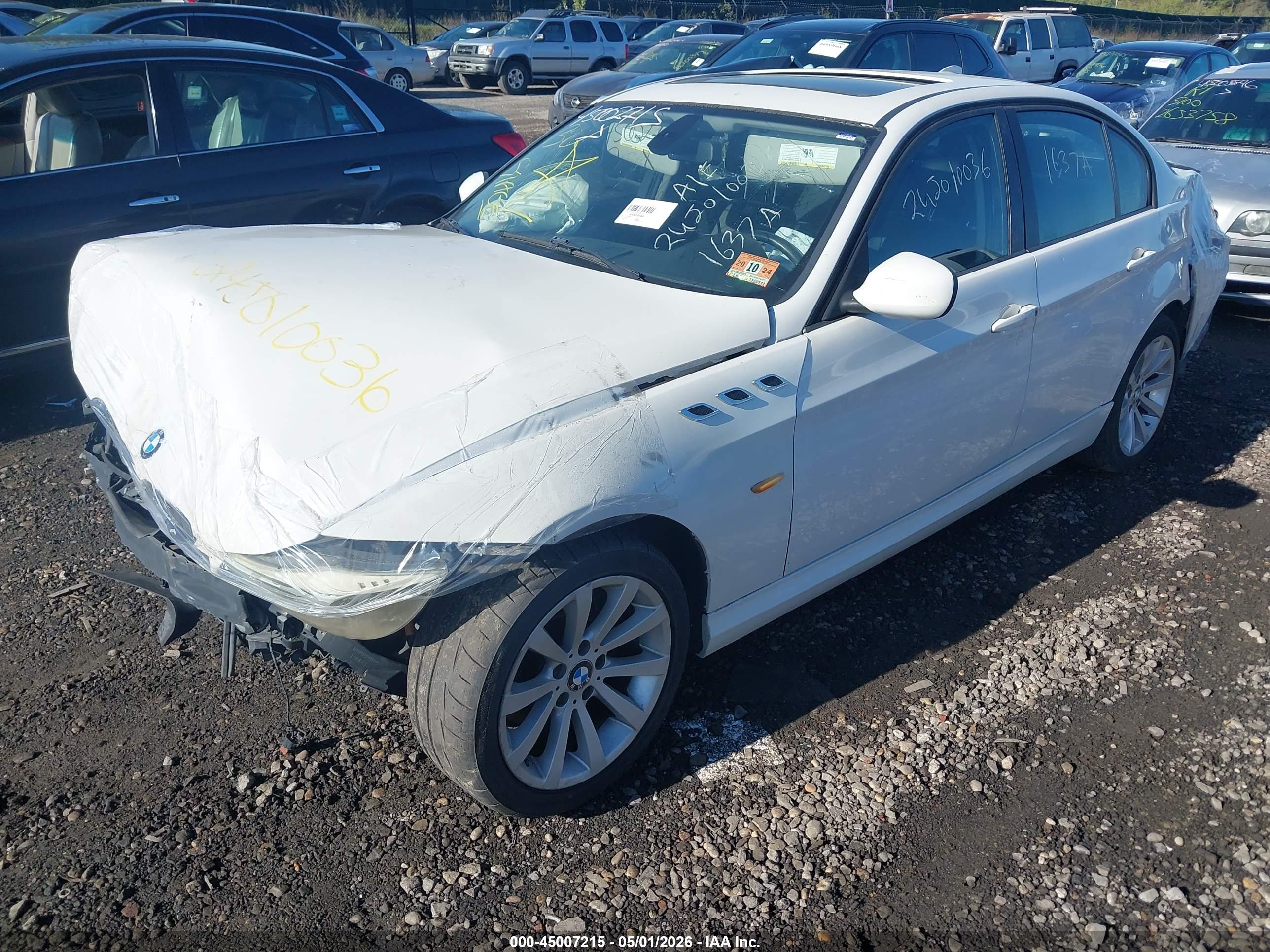 BMW 328I image 2