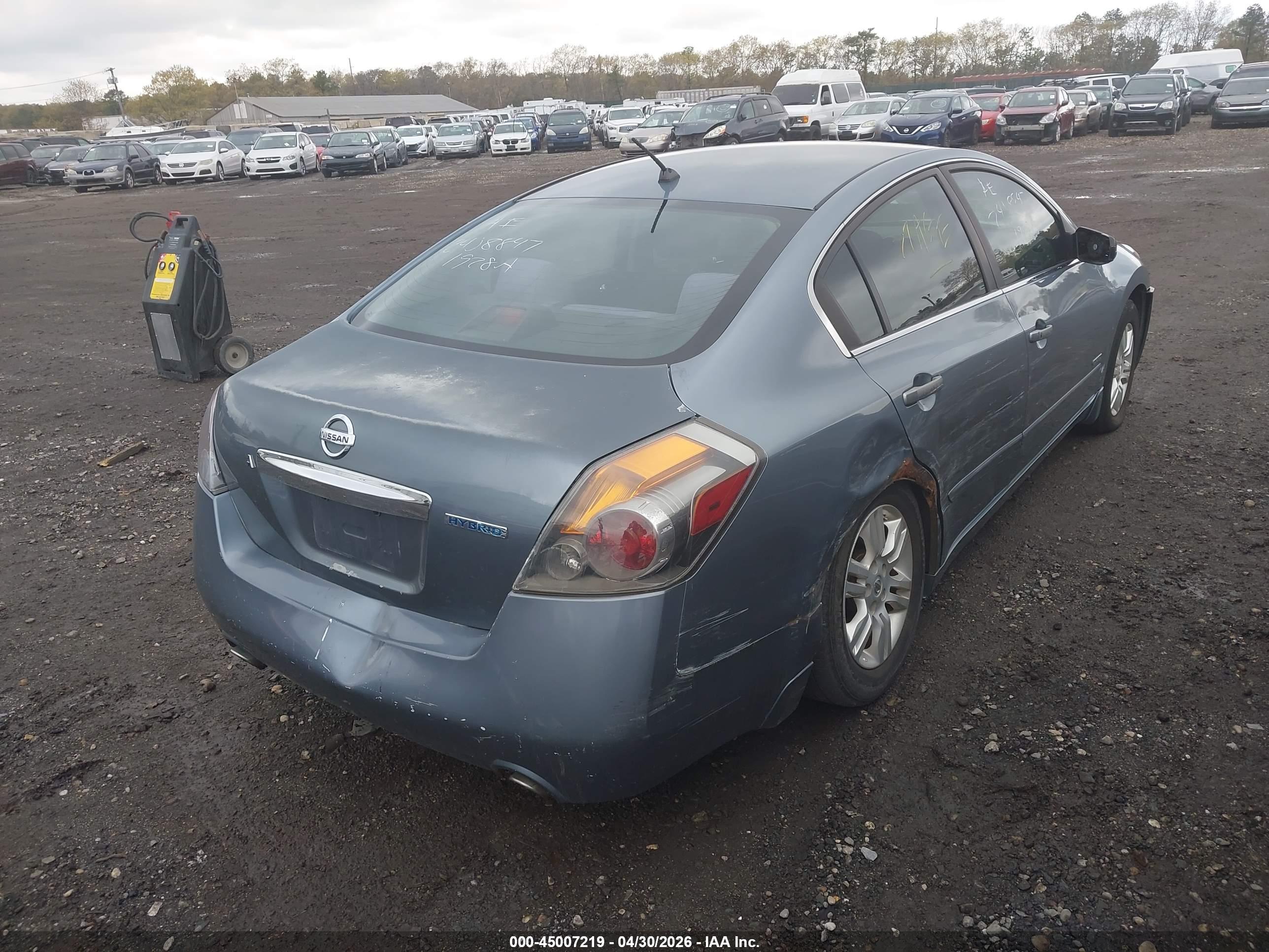 NISSAN ALTIMA image 4