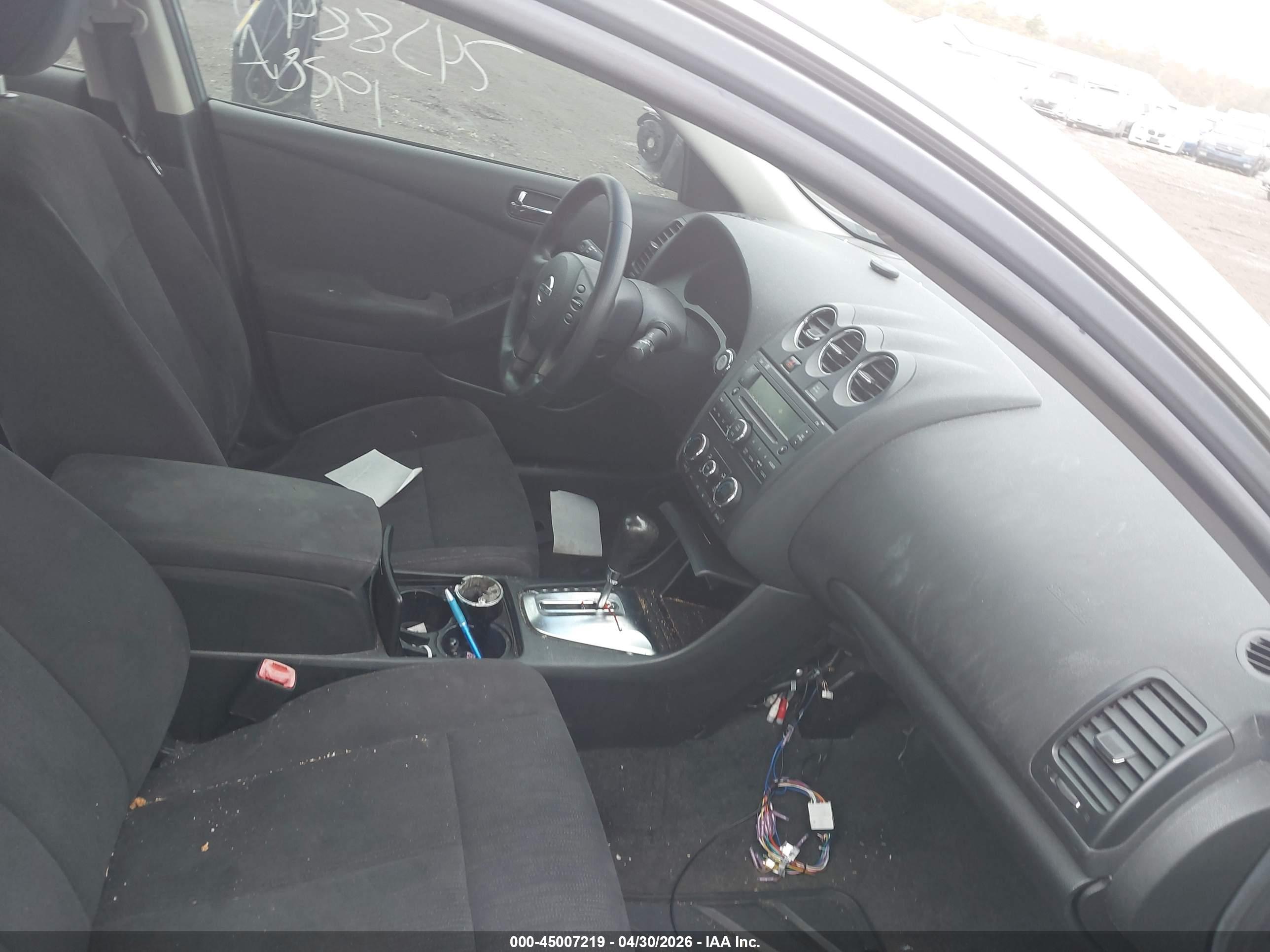 NISSAN ALTIMA image 5