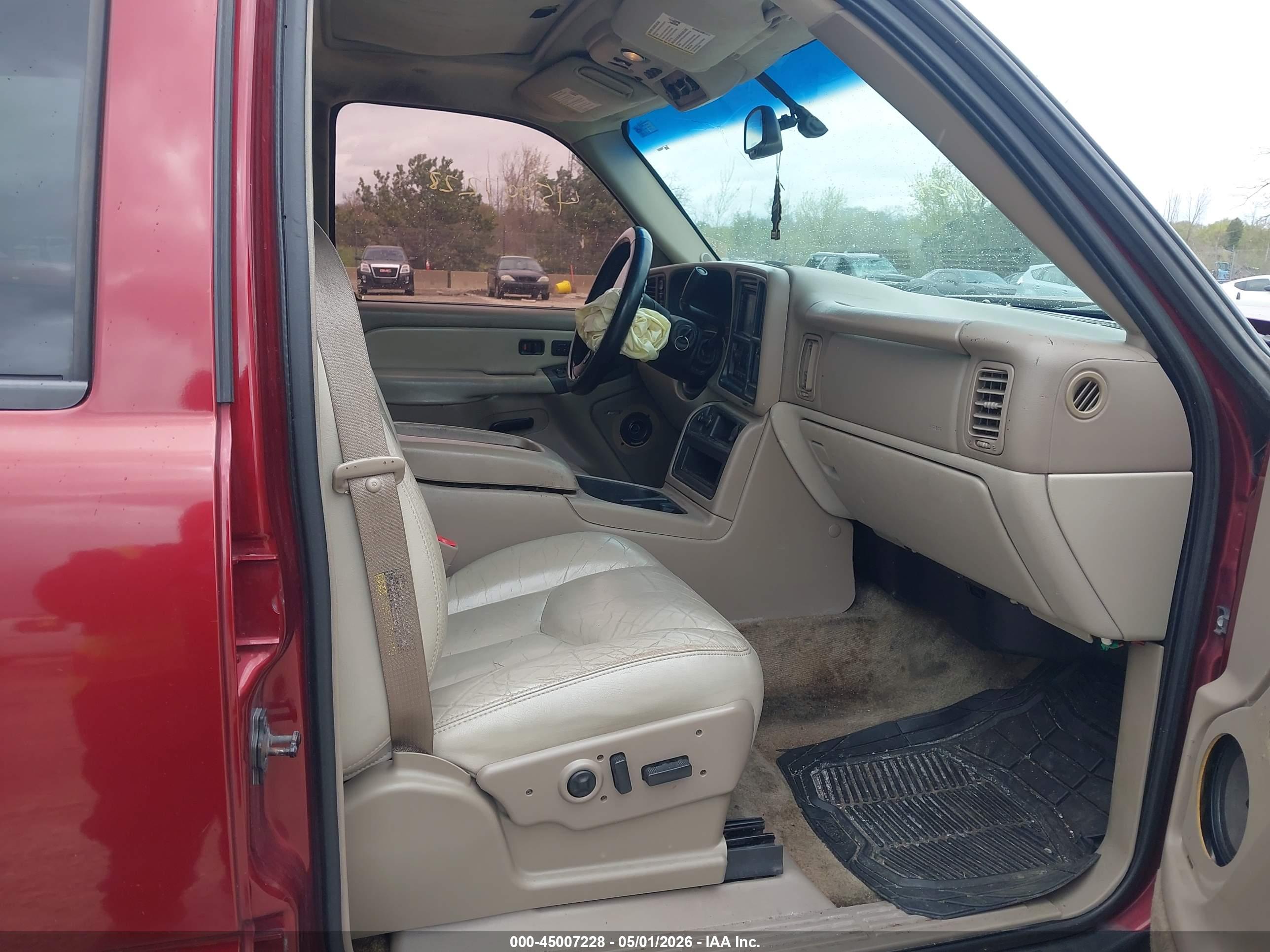 CHEVROLET TAHOE image 5