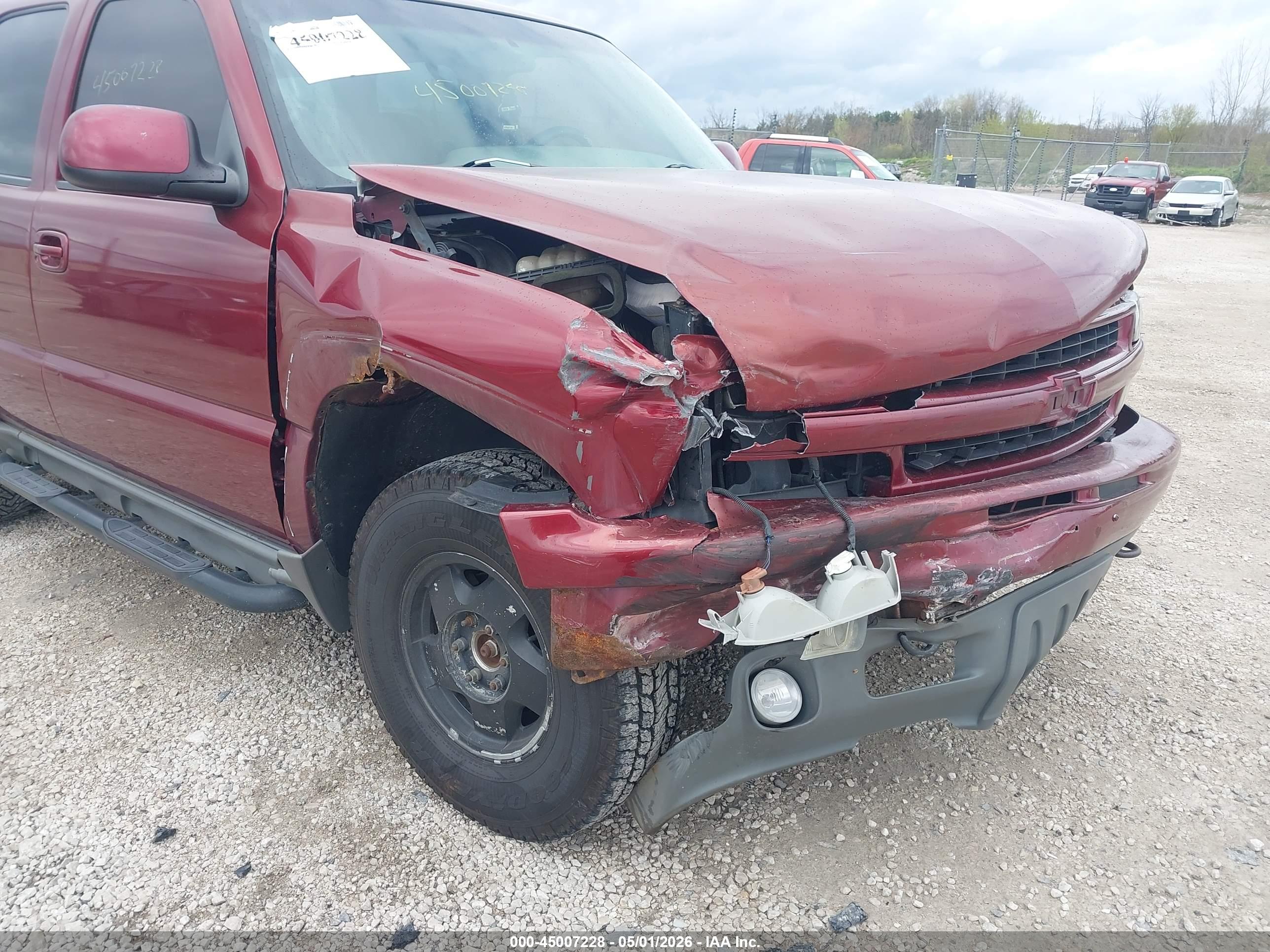 CHEVROLET TAHOE image 6