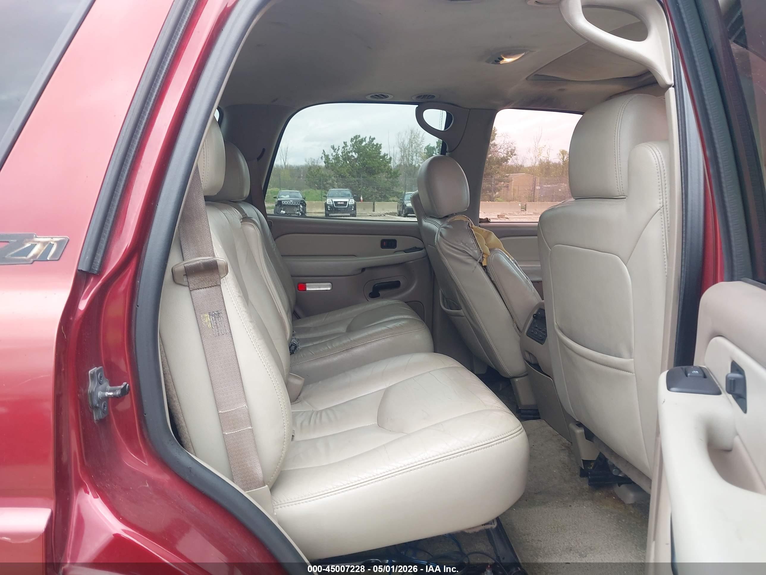 CHEVROLET TAHOE image 8