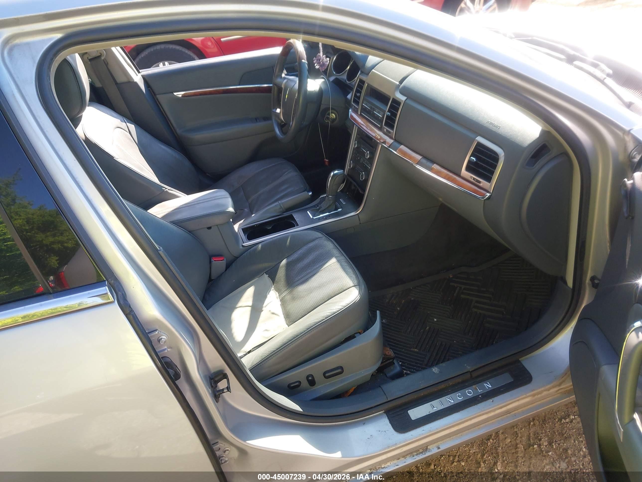 LINCOLN MKZ image 5
