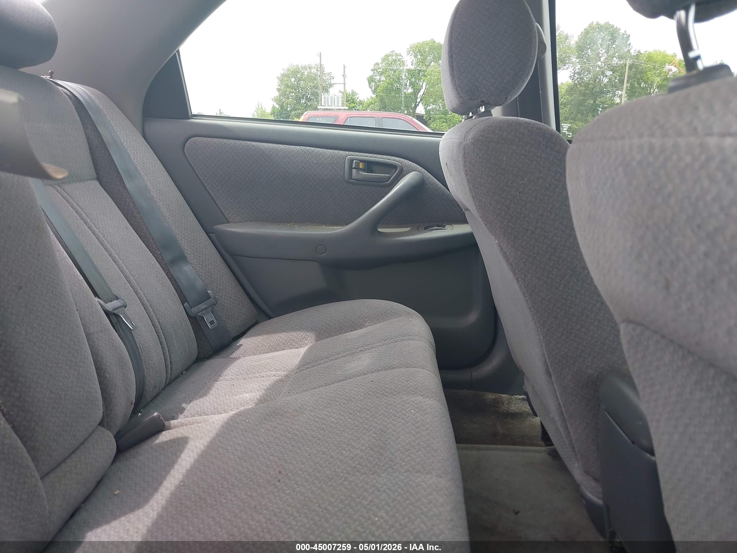 TOYOTA CAMRY image 8