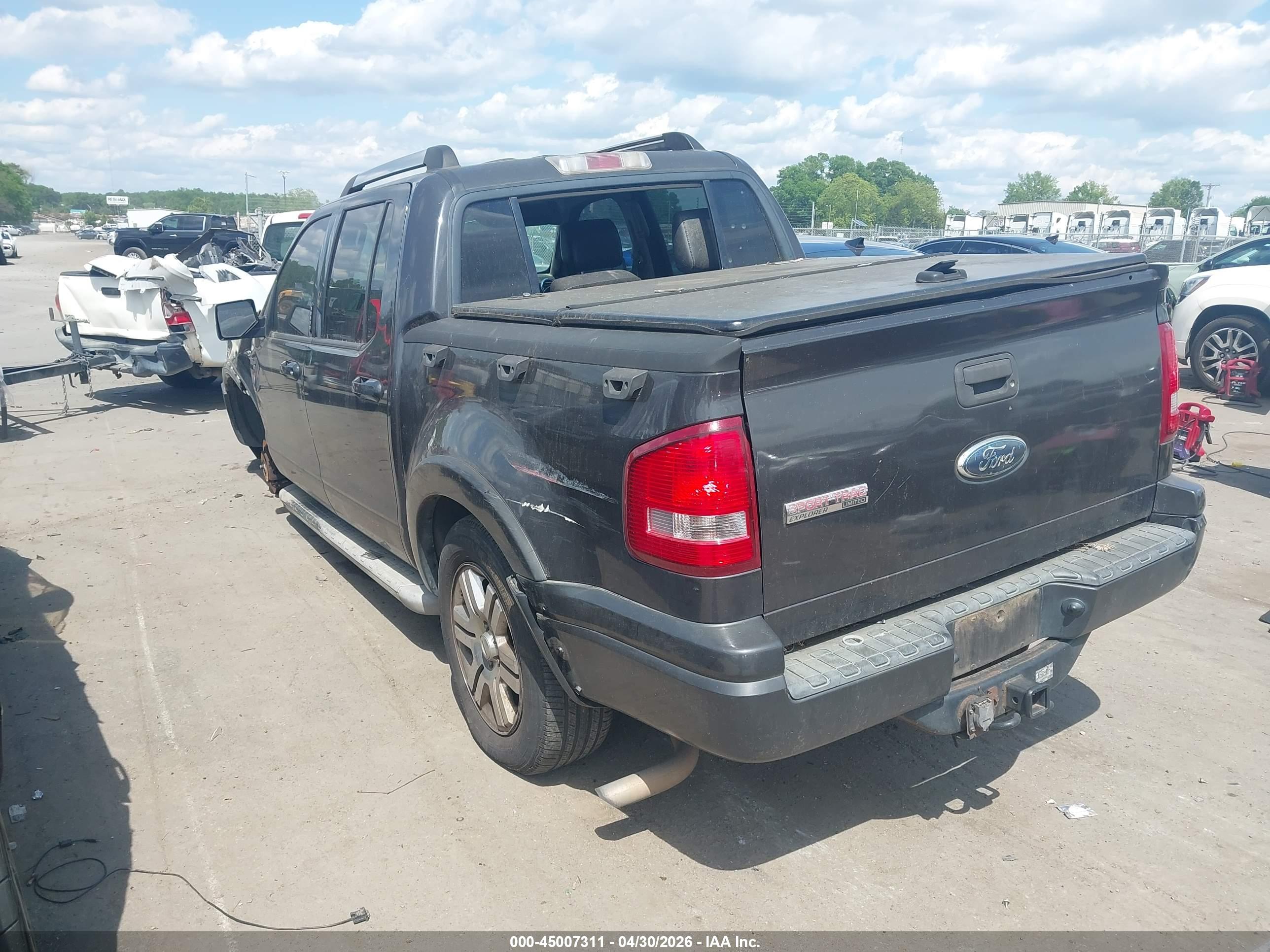 FORD EXPLORER image 3