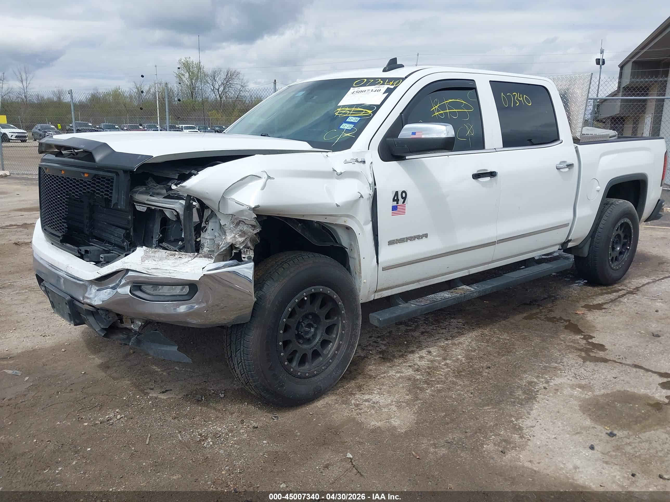 GMC SIERRA image 2