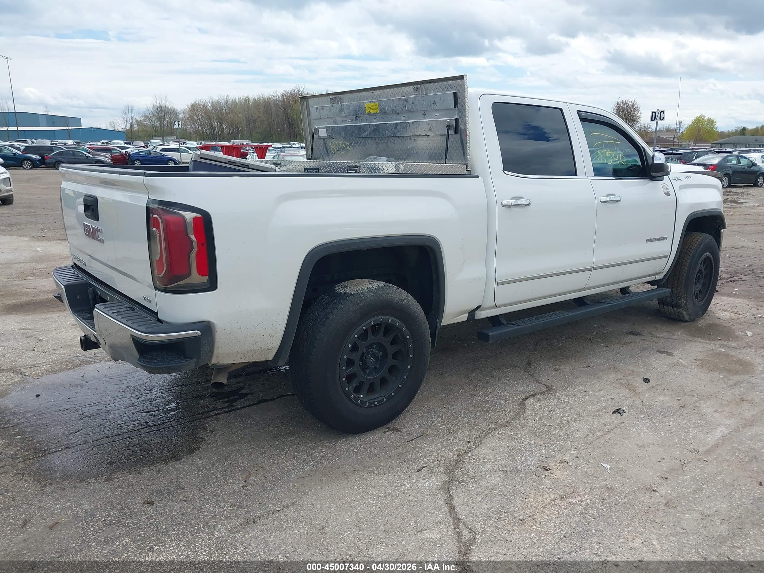 GMC SIERRA image 4