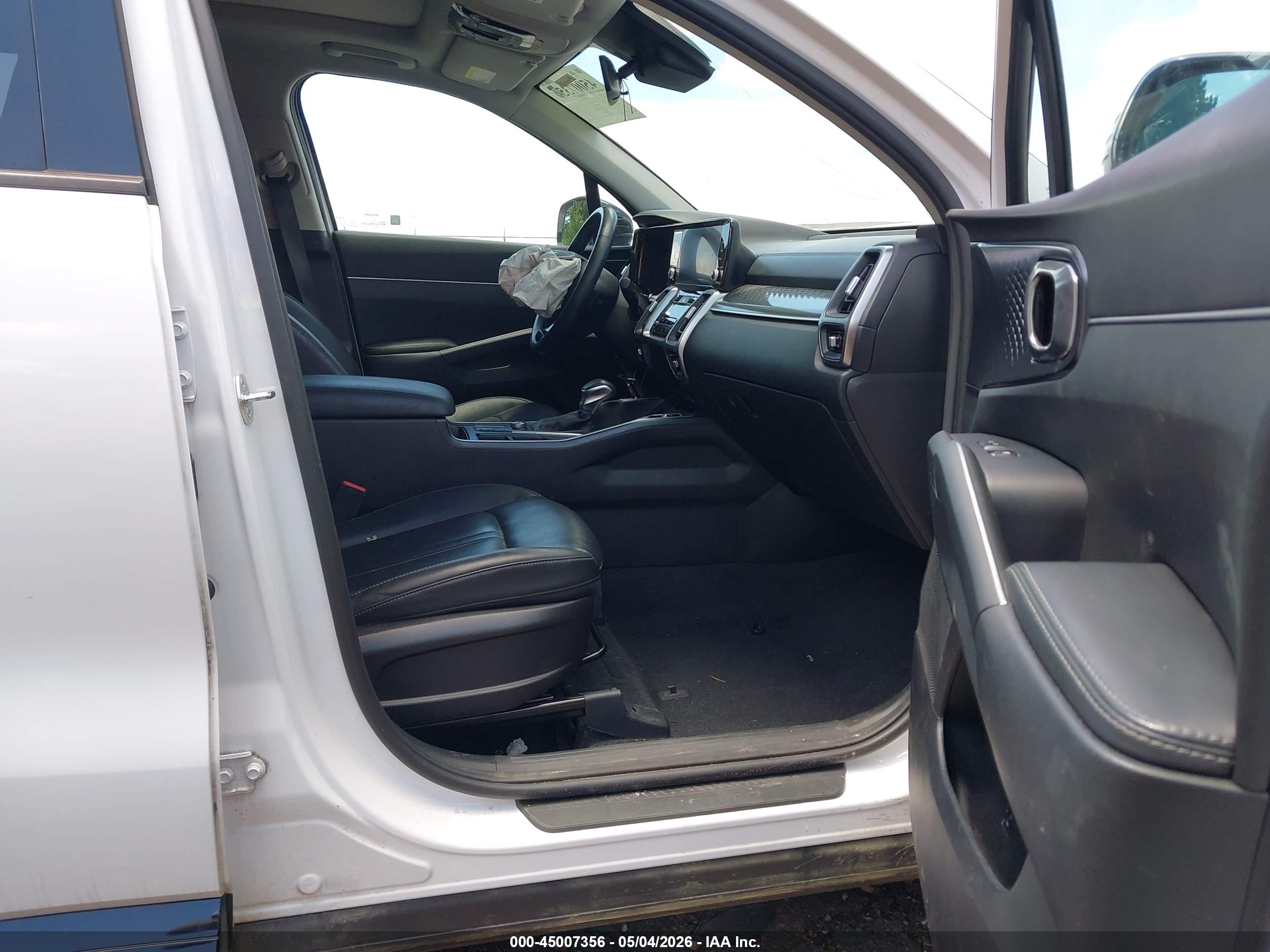 KIA SORENTO image 5