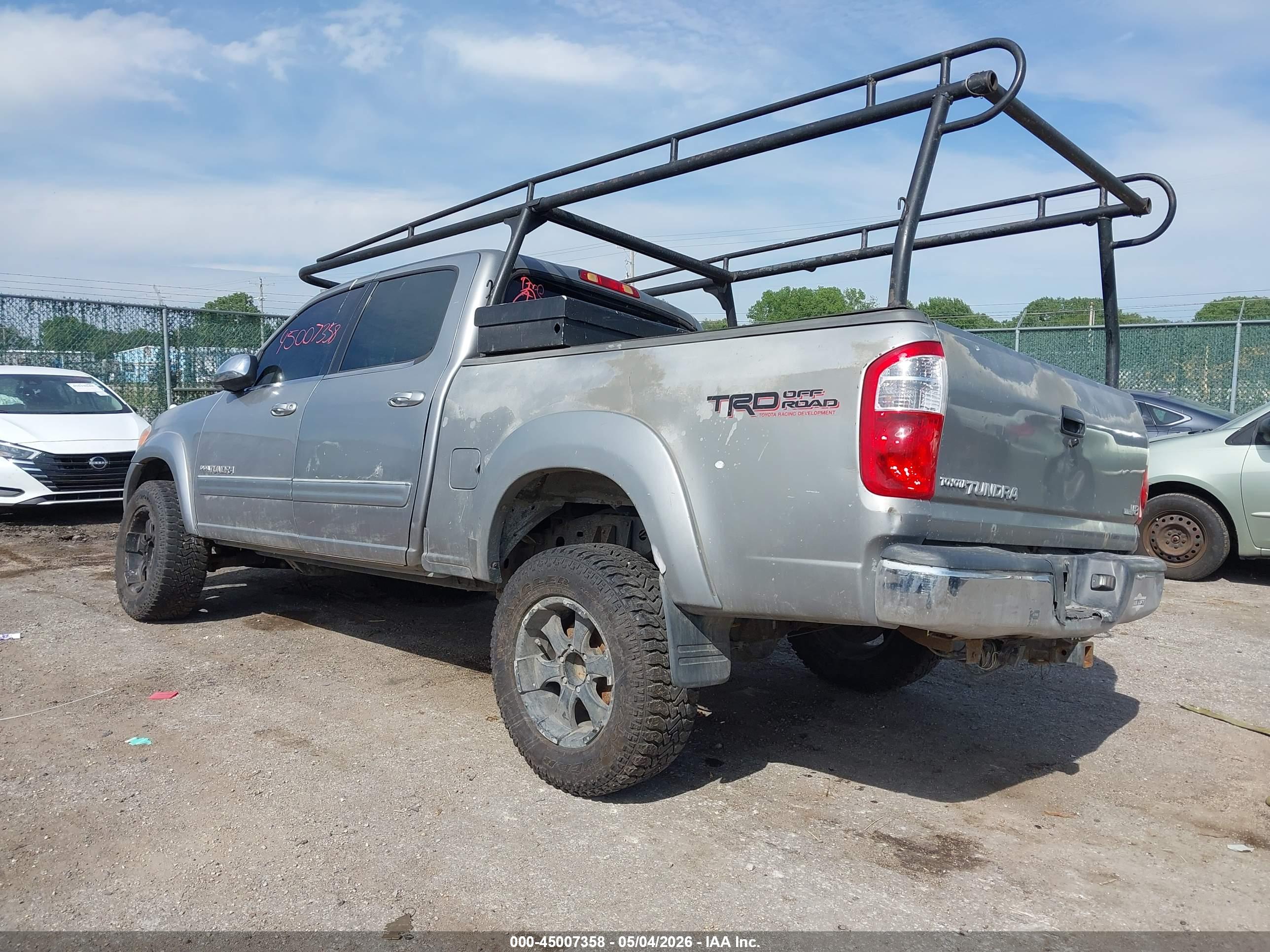 TOYOTA TUNDRA image 3
