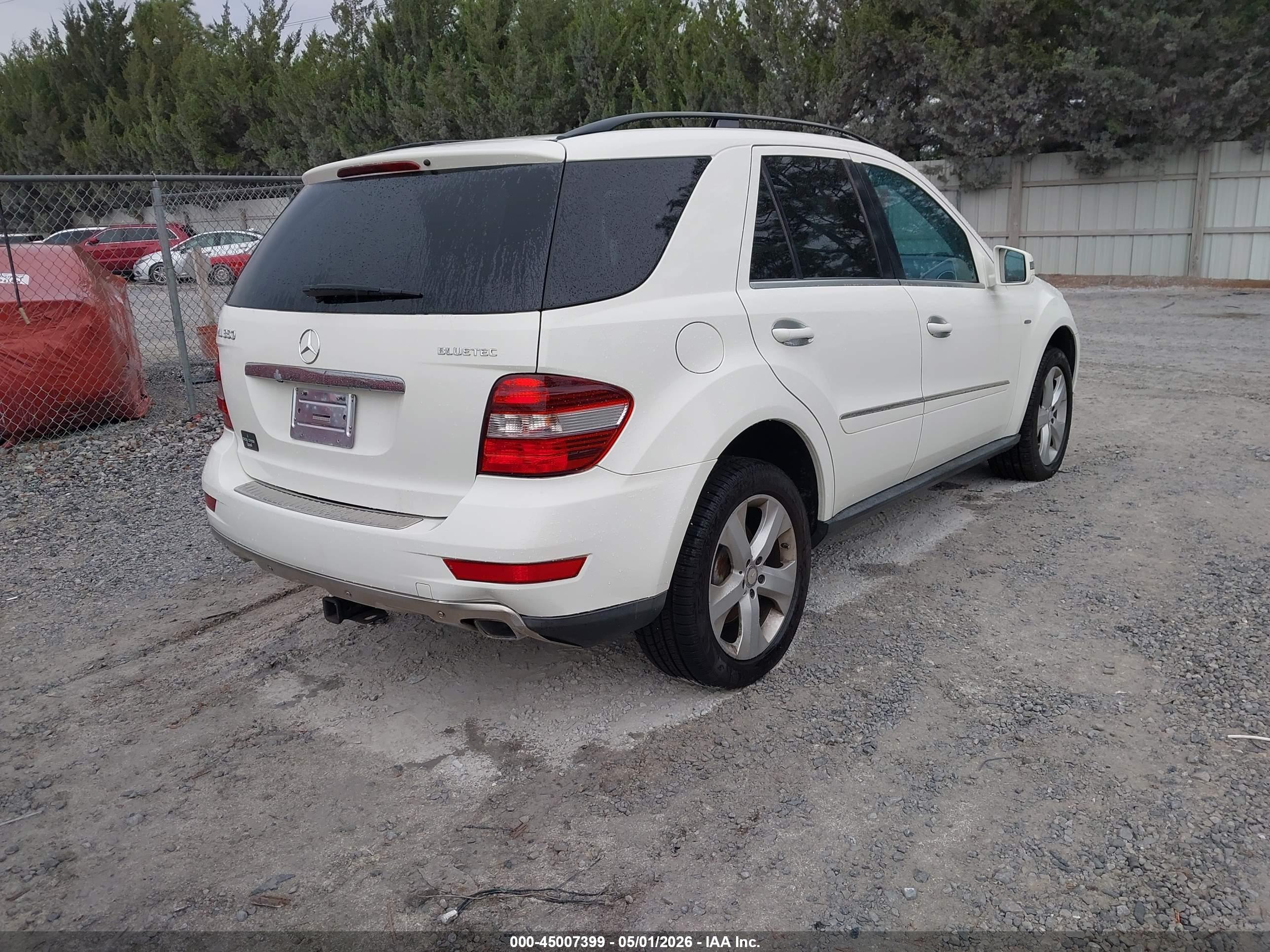 MERCEDES-BENZ ML image 4