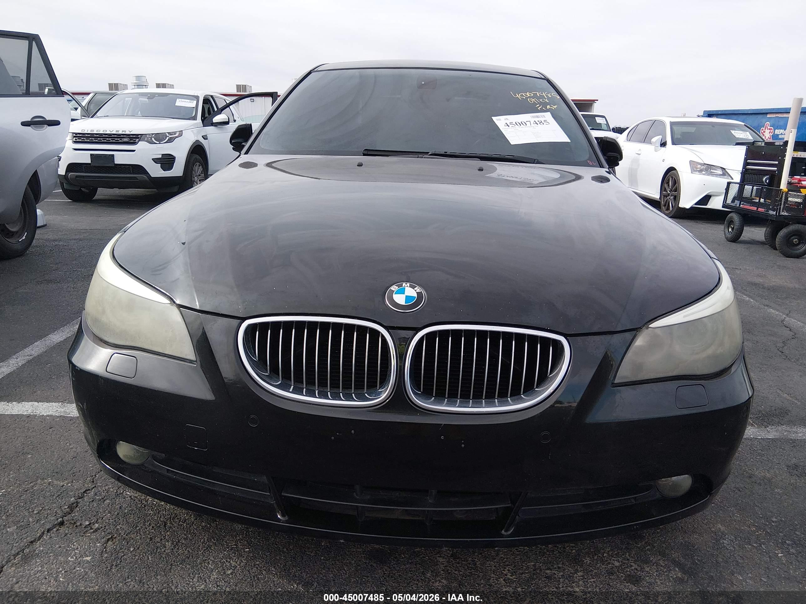 BMW 550I image 6