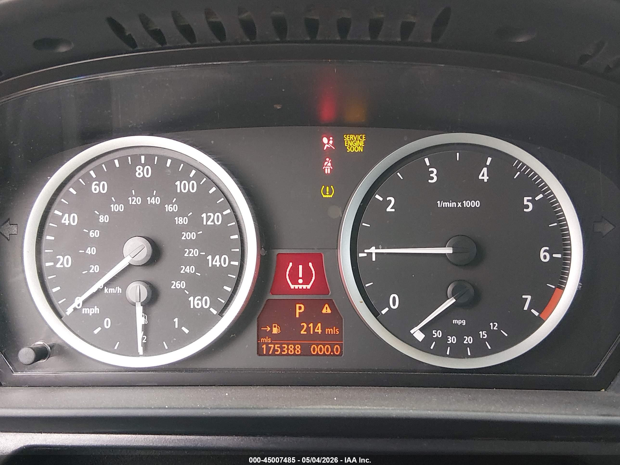 BMW 550I image 7
