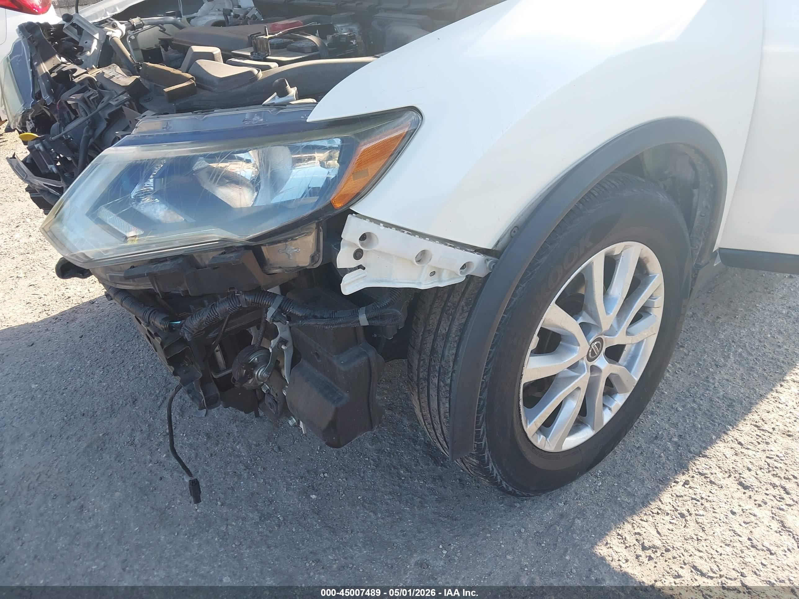 NISSAN ROGUE image 6