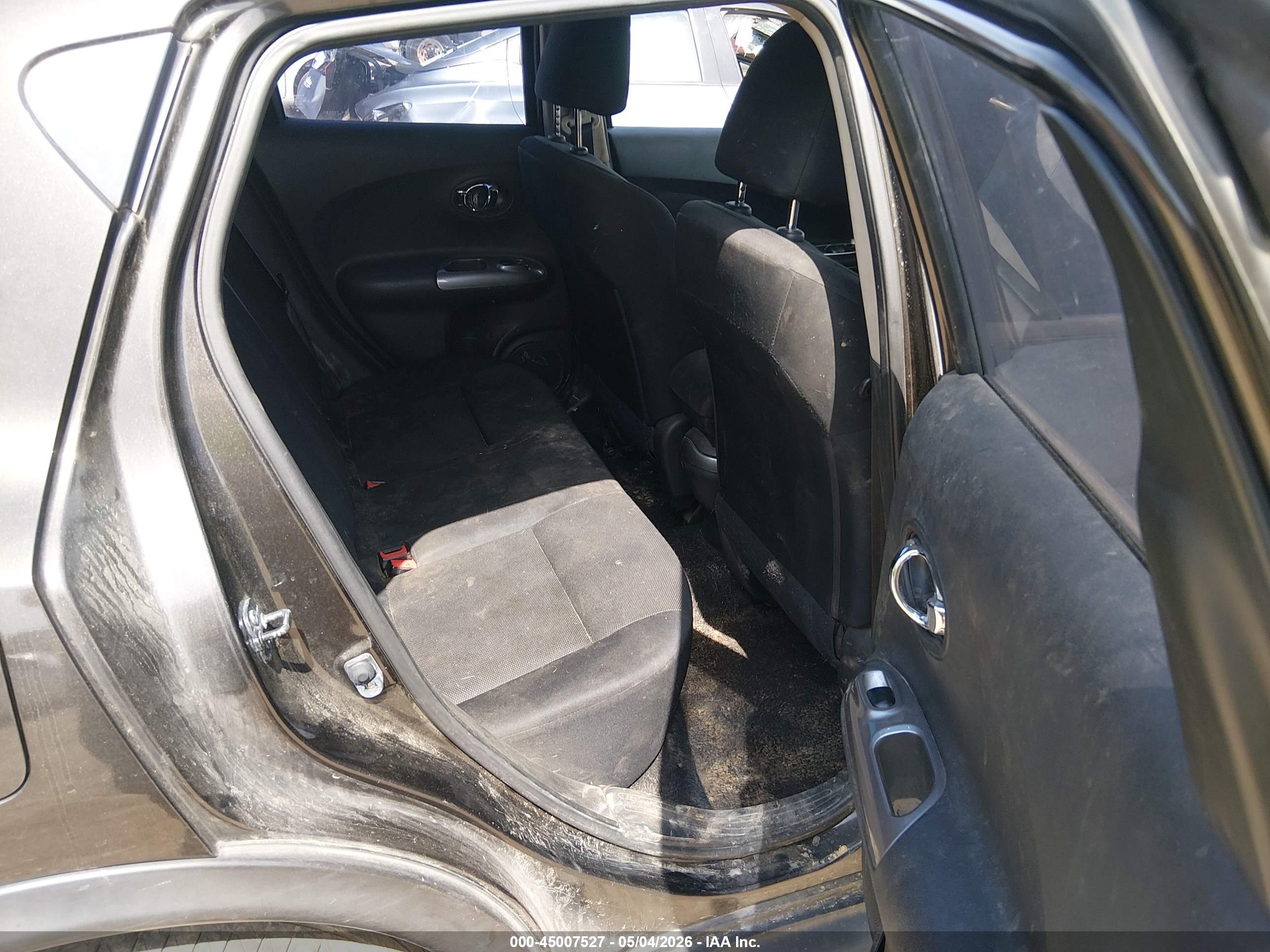 NISSAN JUKE image 8