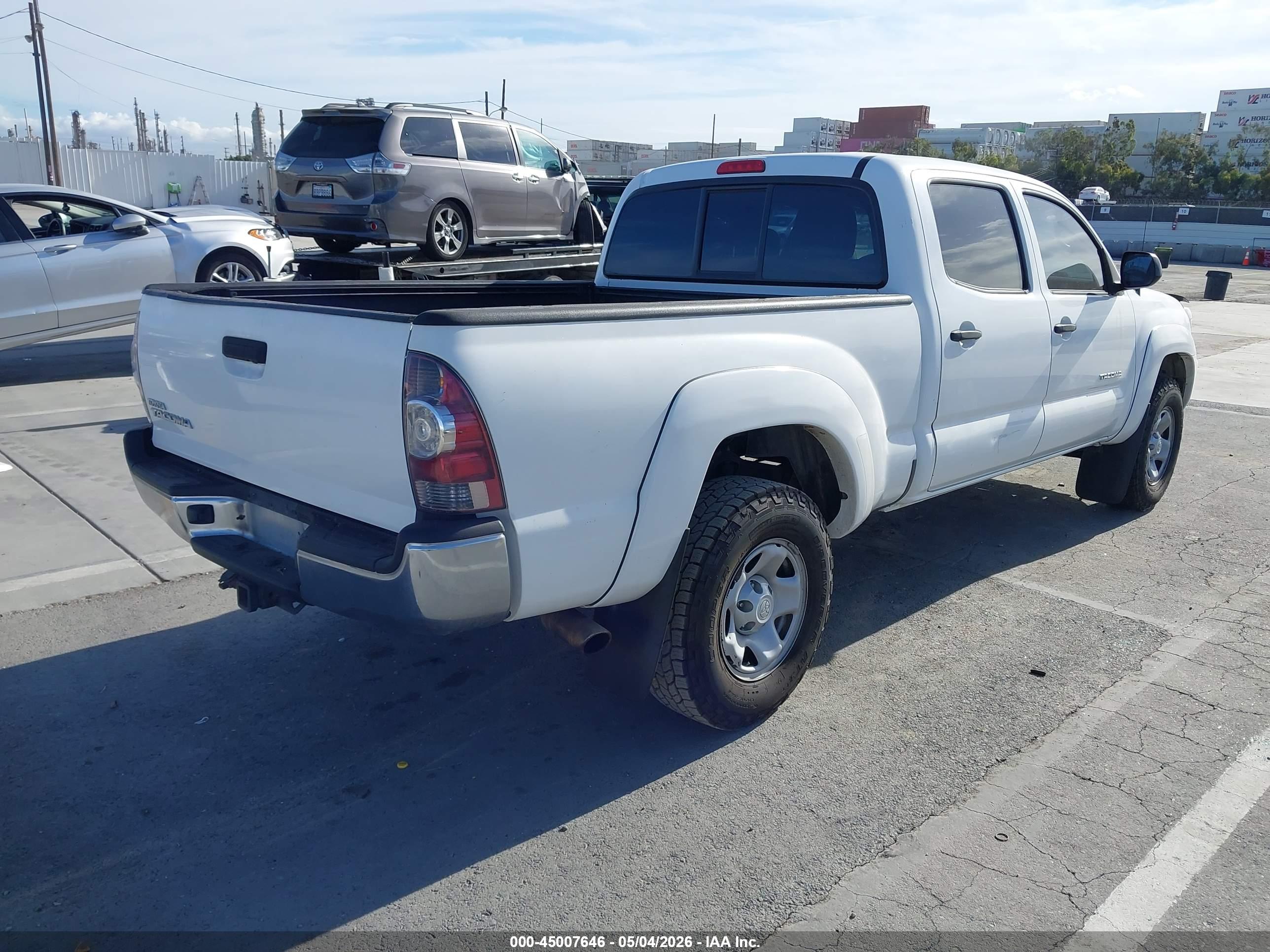 TOYOTA TACOMA image 4